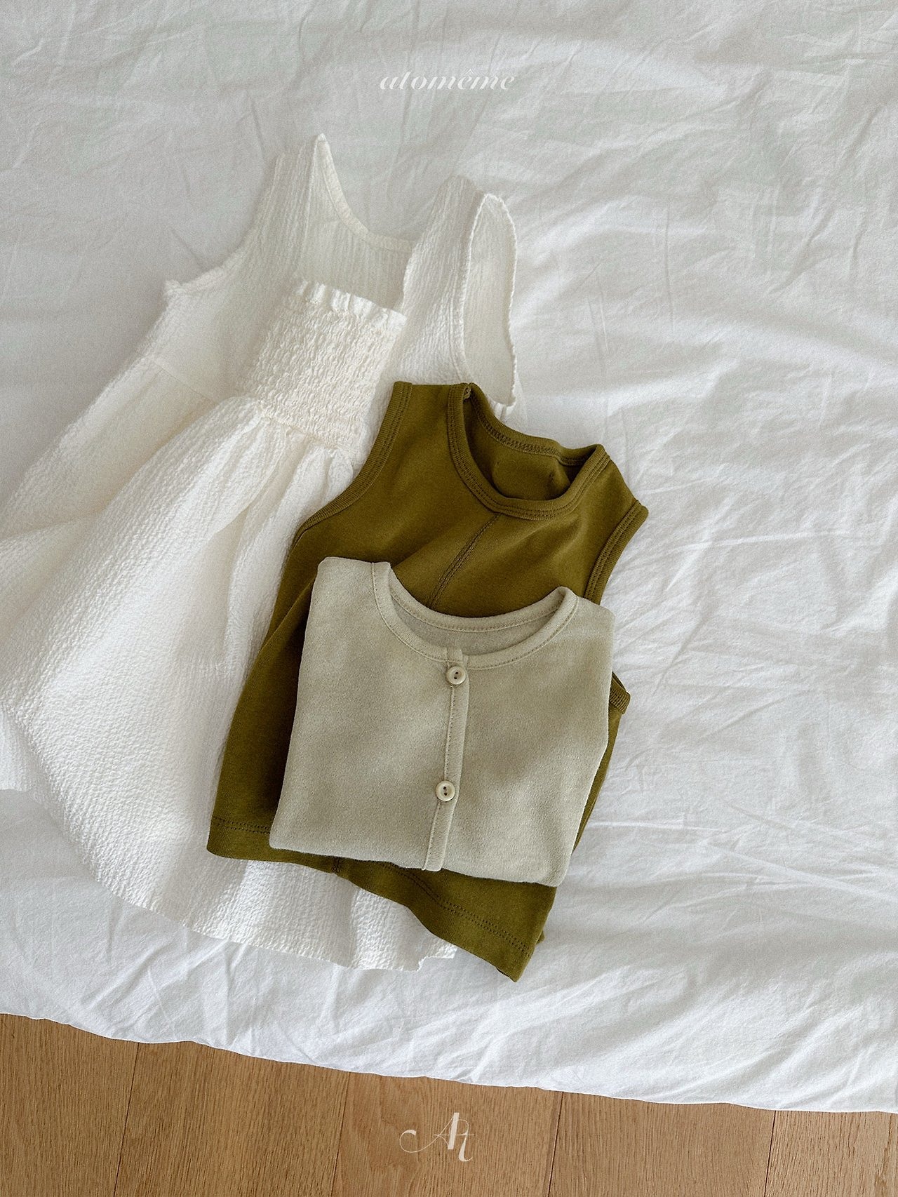 [atomeme] Moment Dress / [아토메메] 모먼트원피스