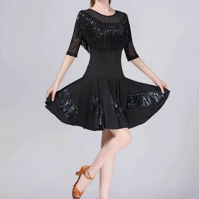 フリンジデザイン　ラウンドネック　トップス　ds0502