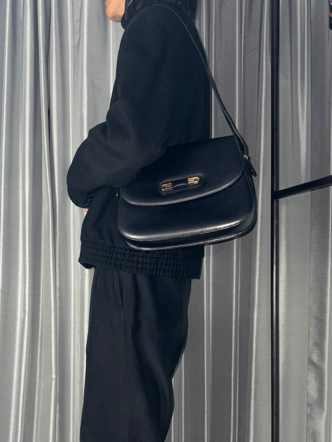 vintage GUCCI black leather shoulder bag