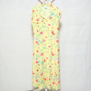 Flower Pattern One Piece Cream