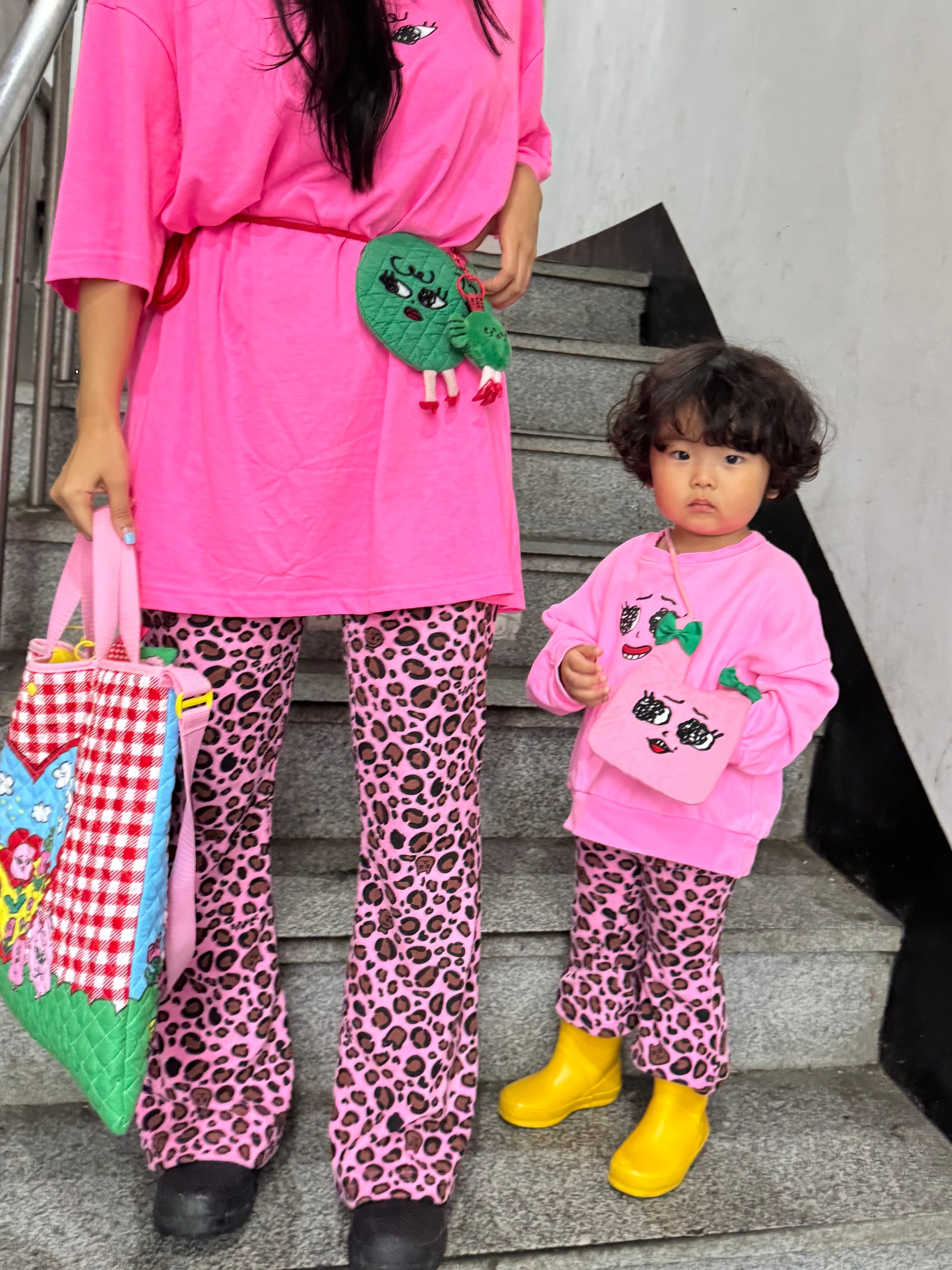 ADULT) NYAN NYAN フレアパンツ (再入荷なし） | RYOKKUMi.りょくみ