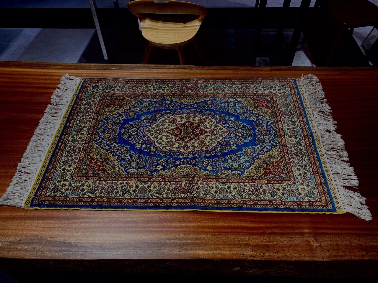 ≪横浜元町店≫ ペルシャ絨毯 930(フリンジを含めると)1080×620