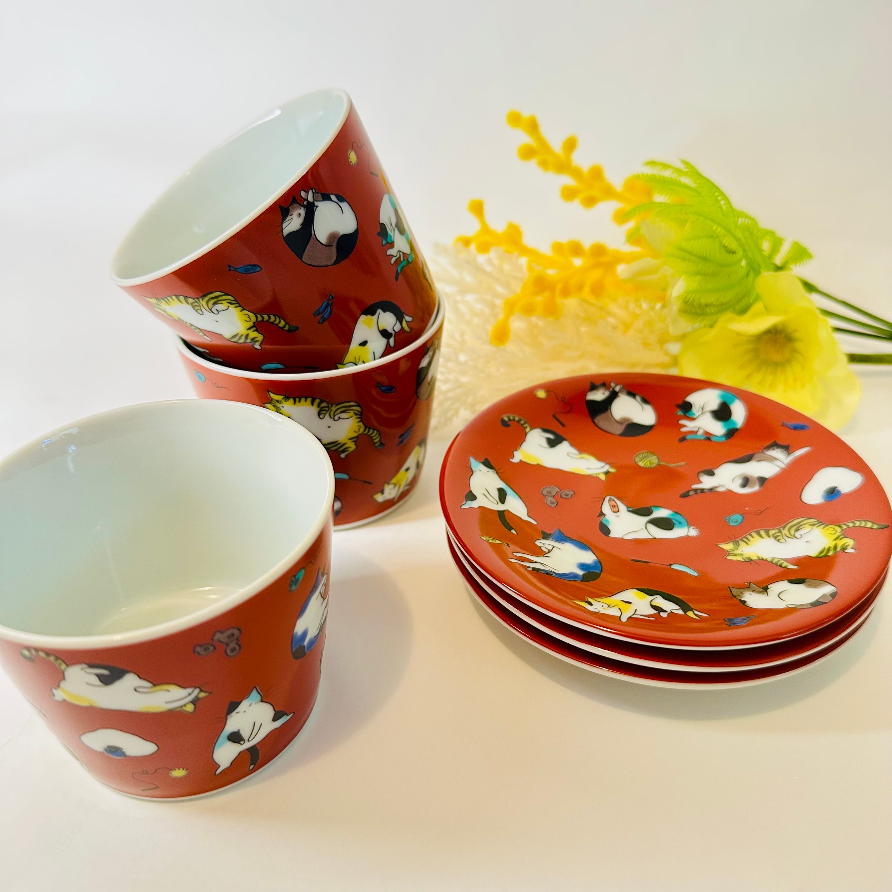 九谷焼 美山窯 豆皿 猫 手描き レトロかわいい 猫と傘 | OV2 猫用品の