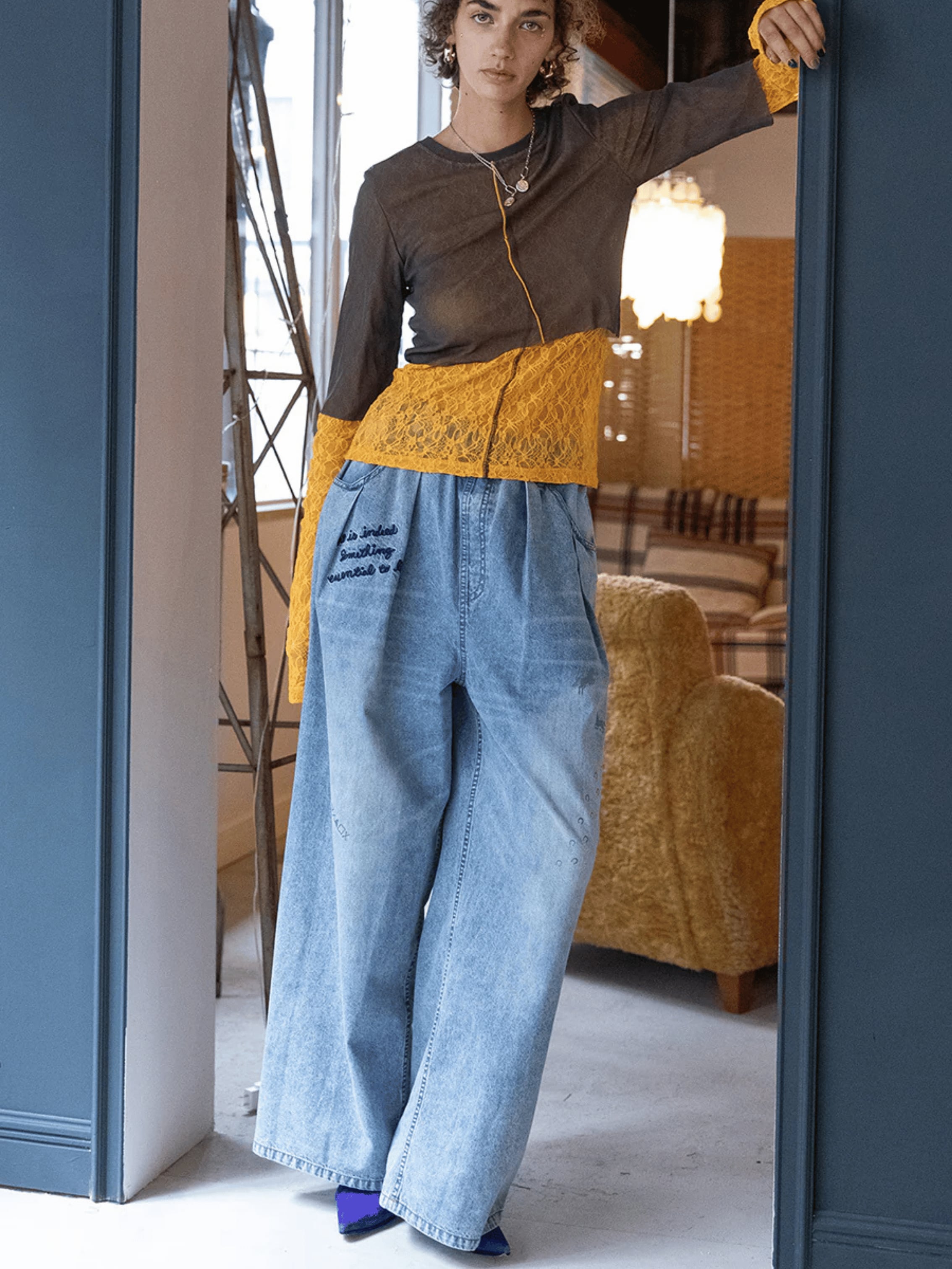 GRAFFITI DENIM PANTS ライトブルー