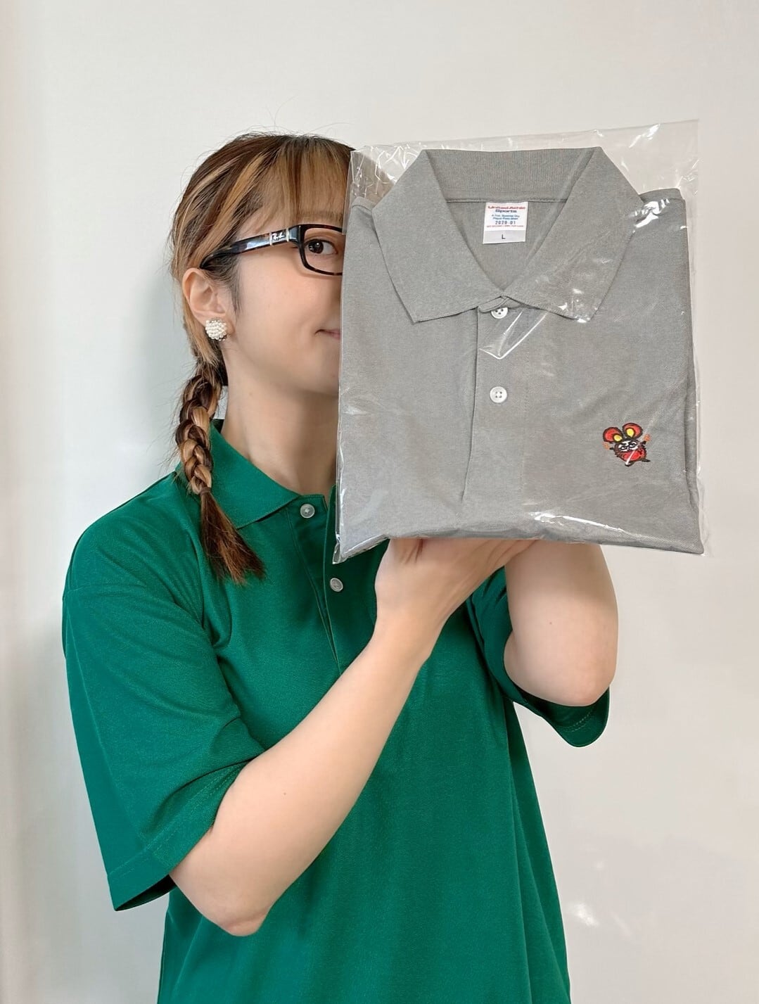 Visvim グレー ポロシャツ V字刺繍 ☆Mr.Mamuogawaポロシャツ☆（刺繍デザイン）全8色 | 朝倉さや 専門店