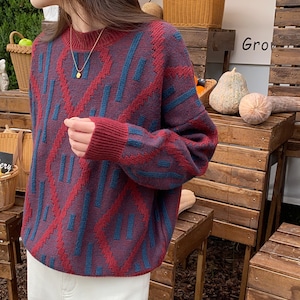 atmospheric retro sweater at berlin festival