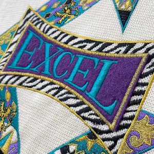 【KINGSLORD】韓国製 デザインニット セーター 刺繍 EXCEL 個性的 古着