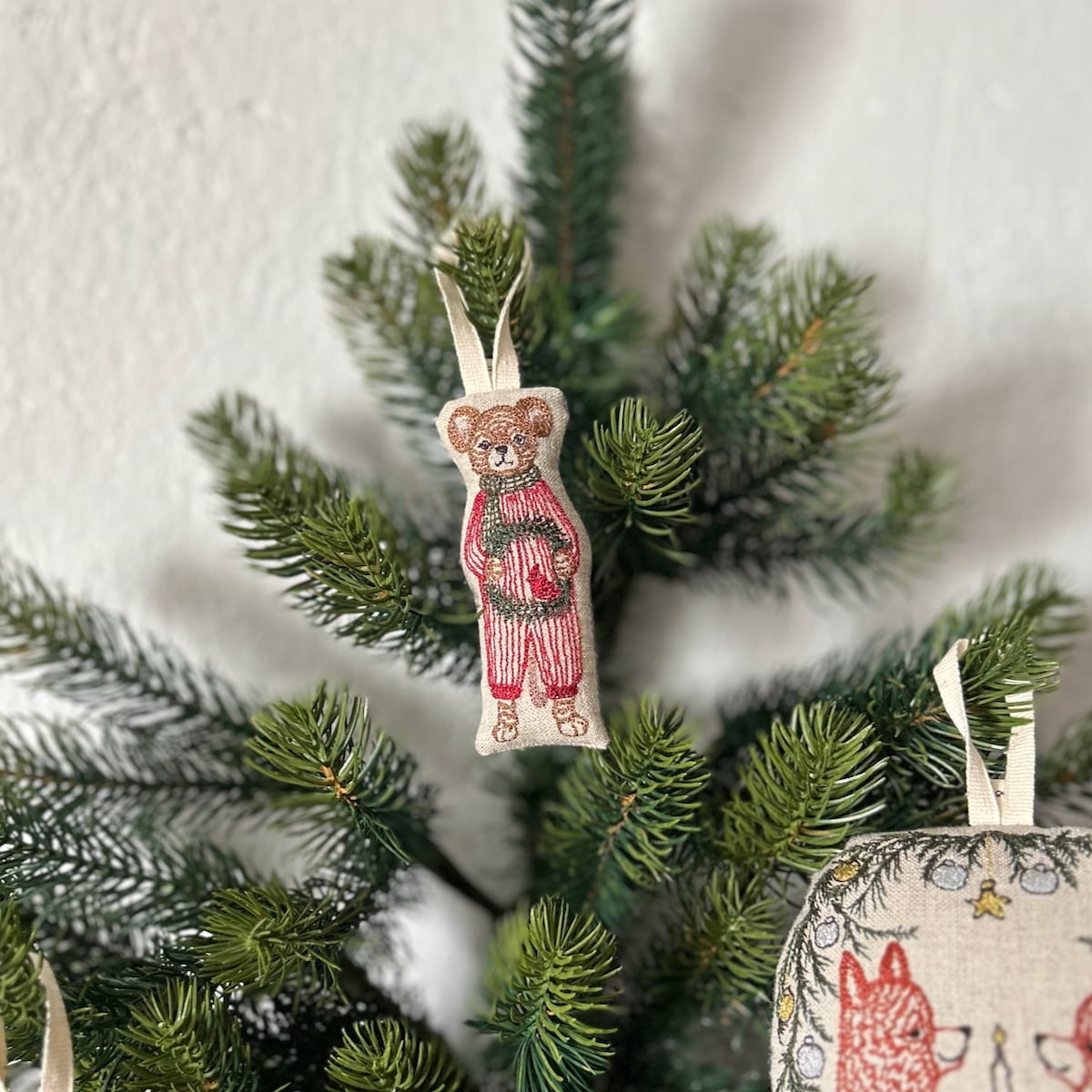 coral & task  オーナメント H.P.DECO】Coral & Tusk HAPPY HOLIDAY -動物たちのクリスマス-｜H.P.