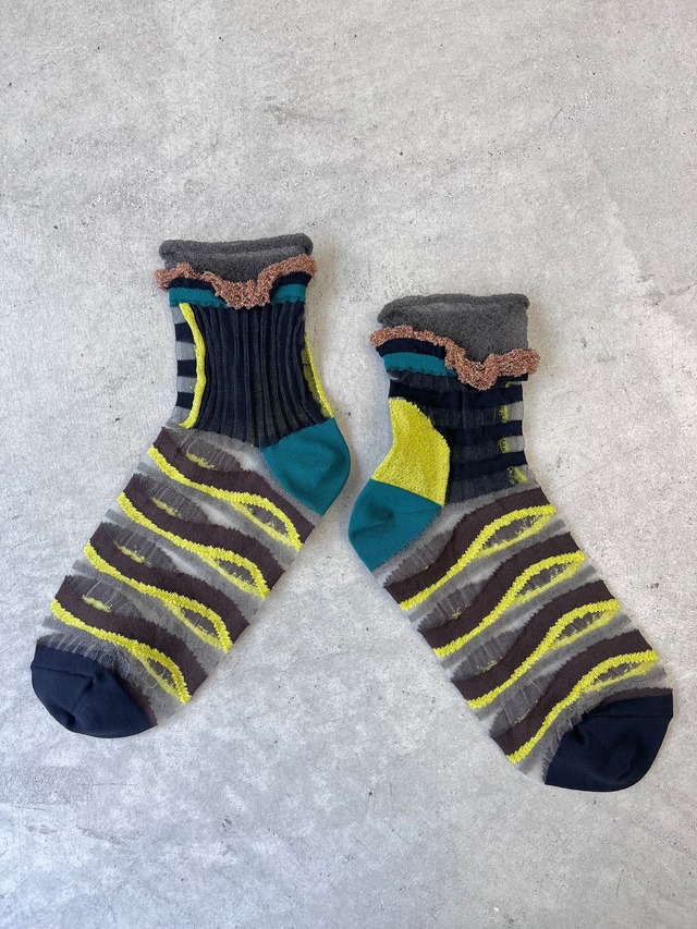 COQ KANAKOKAJIHARA /【23−25cm】wave echo sheer socks