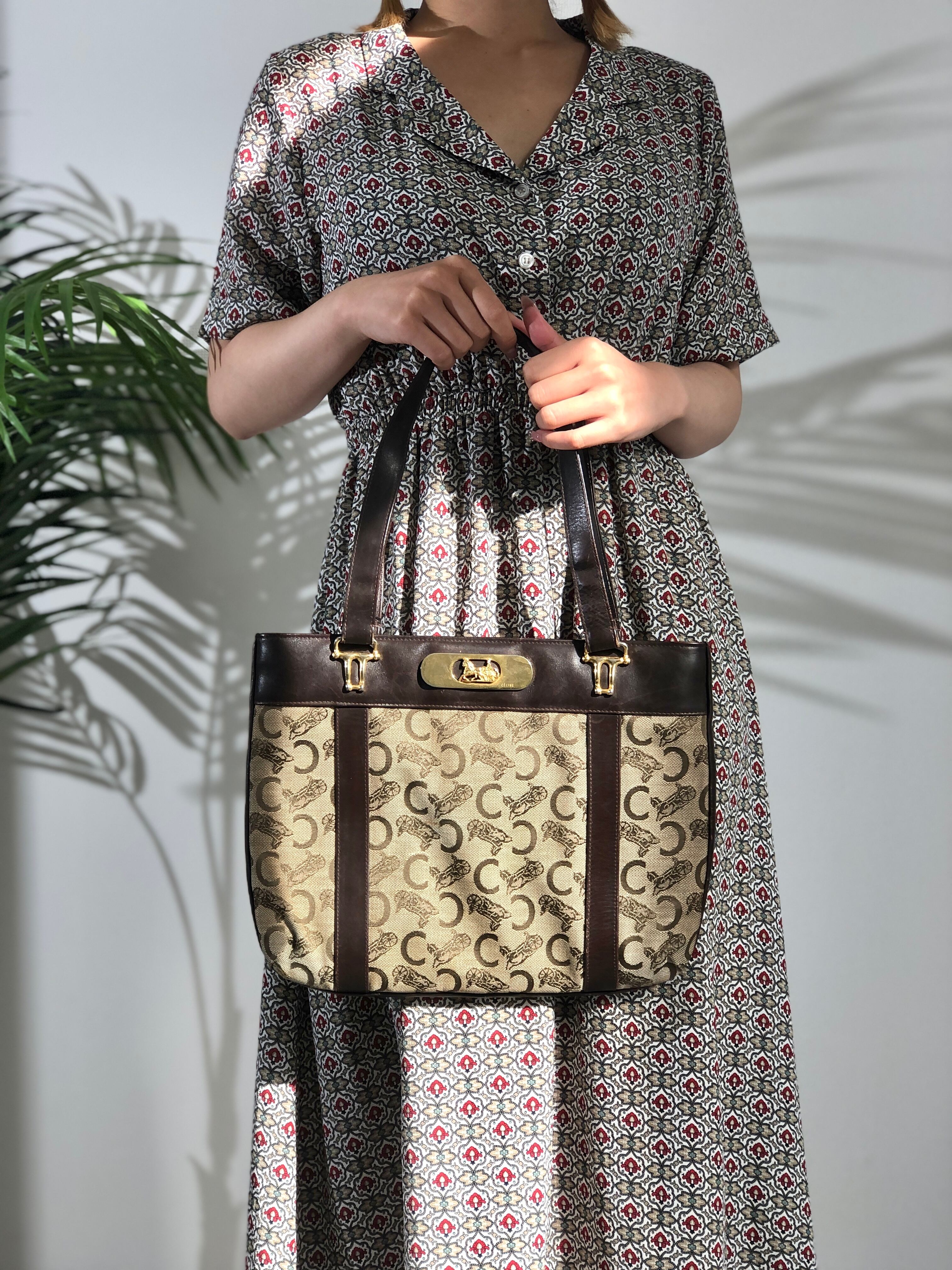 美品 CELINE セリーヌ　トートバッグ　ホースキャリッジ　ブラウン CELINE セリーヌ 馬車 ホースキャリッジ ジャガード×レザー