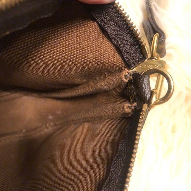 Louis Vuitton pochette accessories 2way hand shoulder bag monogram ルイヴィトン　 ポシェットアクセソワール 　ショルダーストラップ付き　モノグラム・キャンバス /　 | number12 powered by BASE