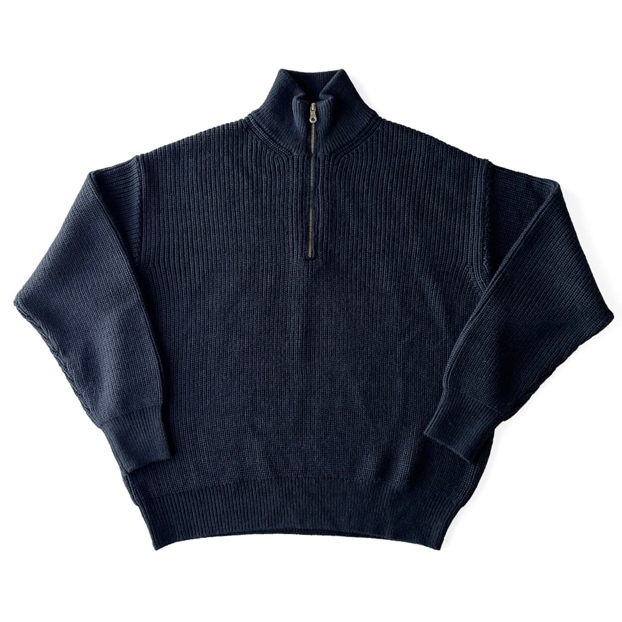 COMFORTABLE REASON / HALF ZIP KNIT NAVY | THE NEWAGE CLUB