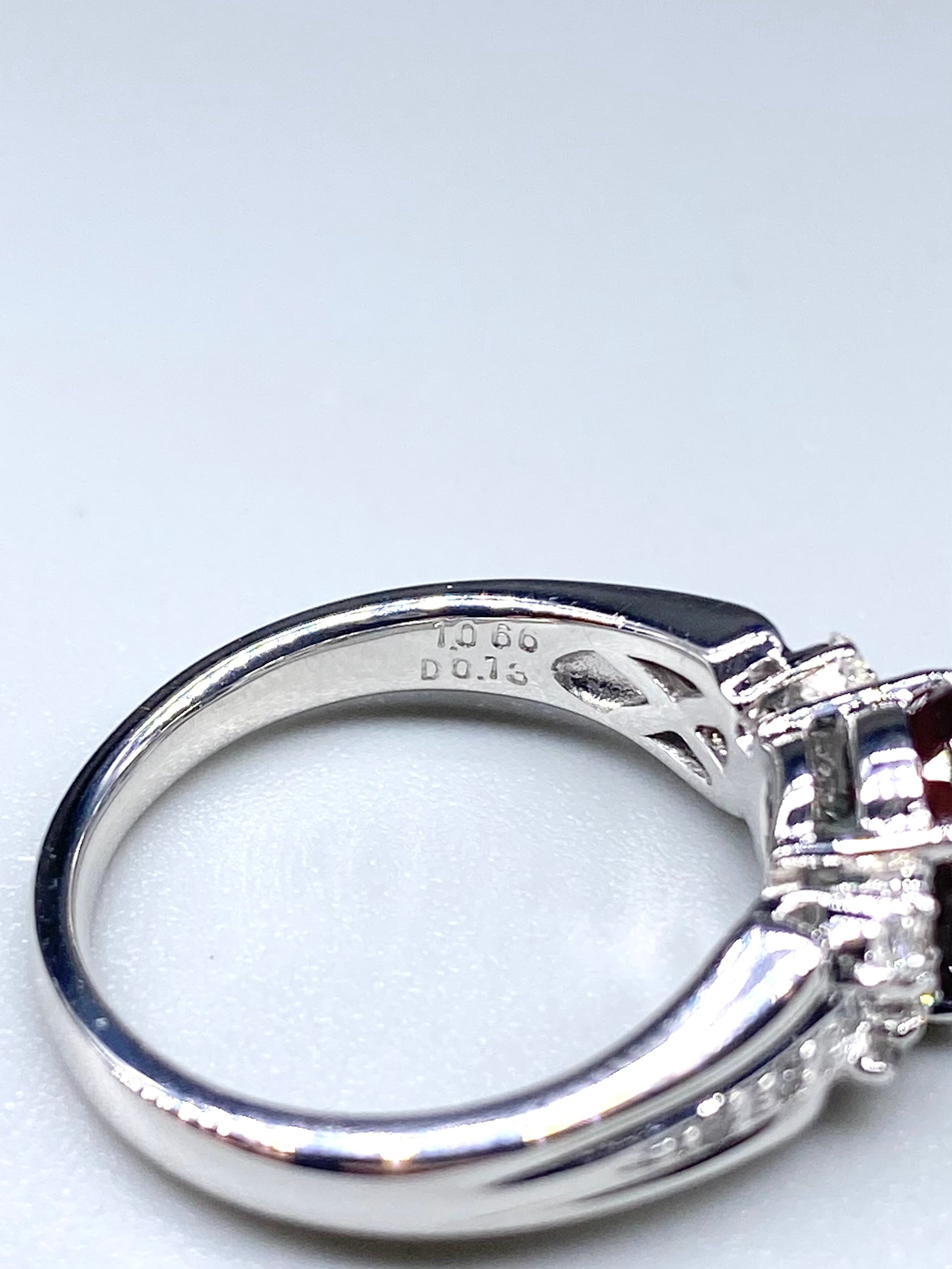 カラーチェンジアンデシン 1.066ct / ダイヤモンド 計0.13ct K18WG