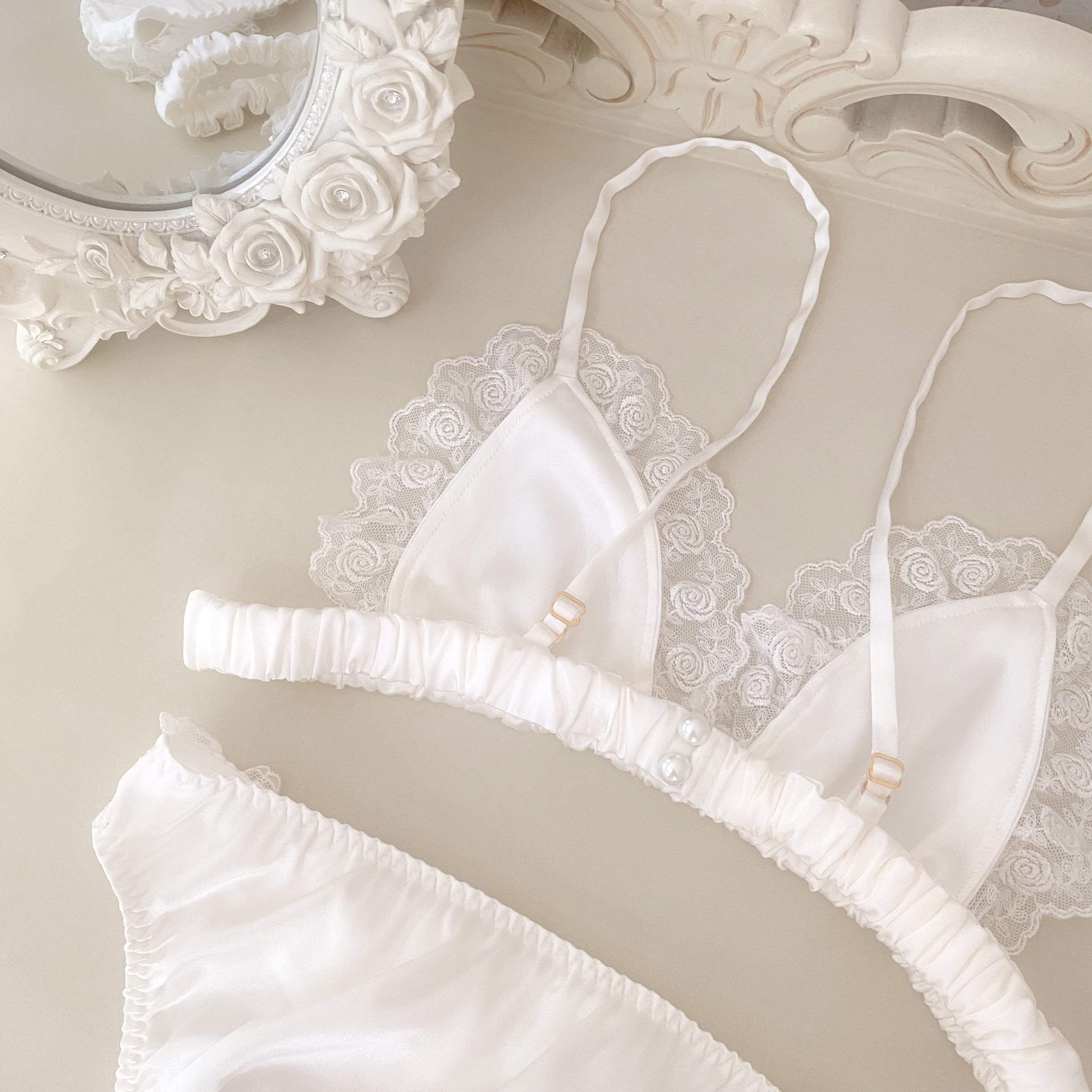 rose blanche lingerie set