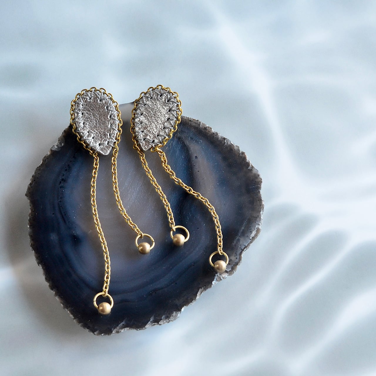 leather pierce/earring 《Shiny Tear Drop》1color