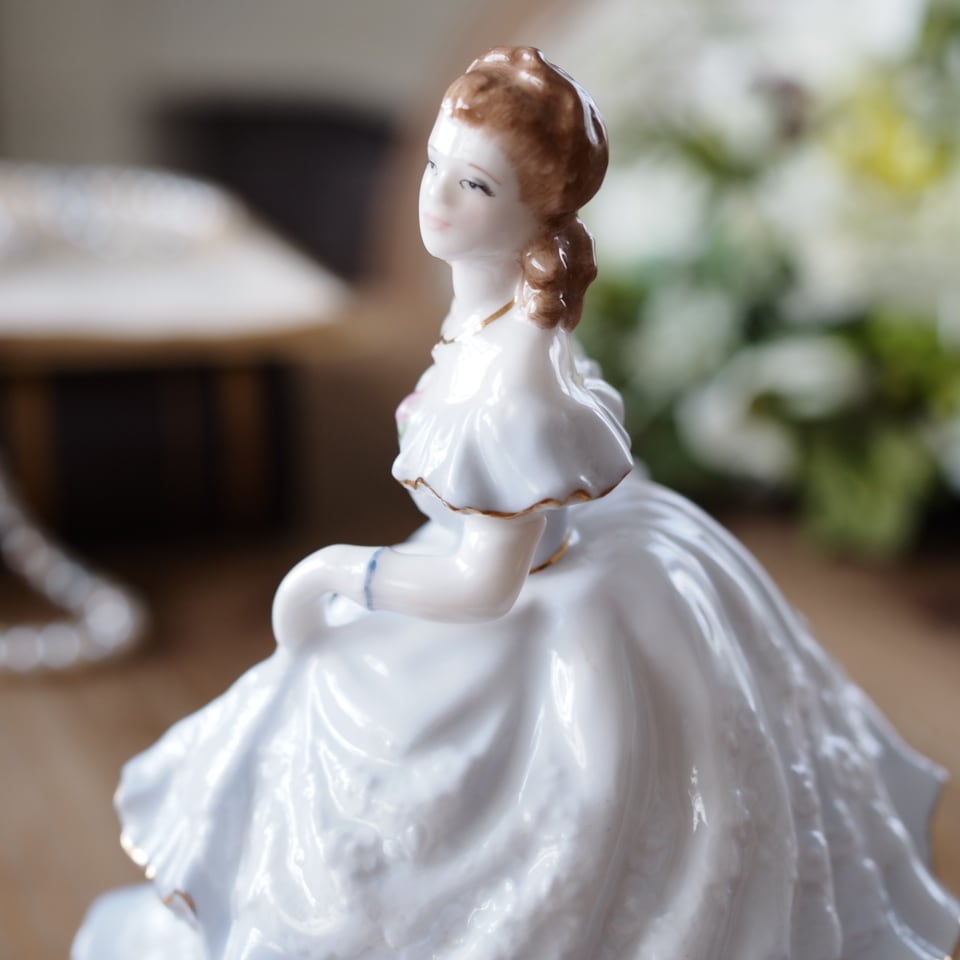 英国ロイヤルウースター Lady Emma フィギュリン 限定品 | antique