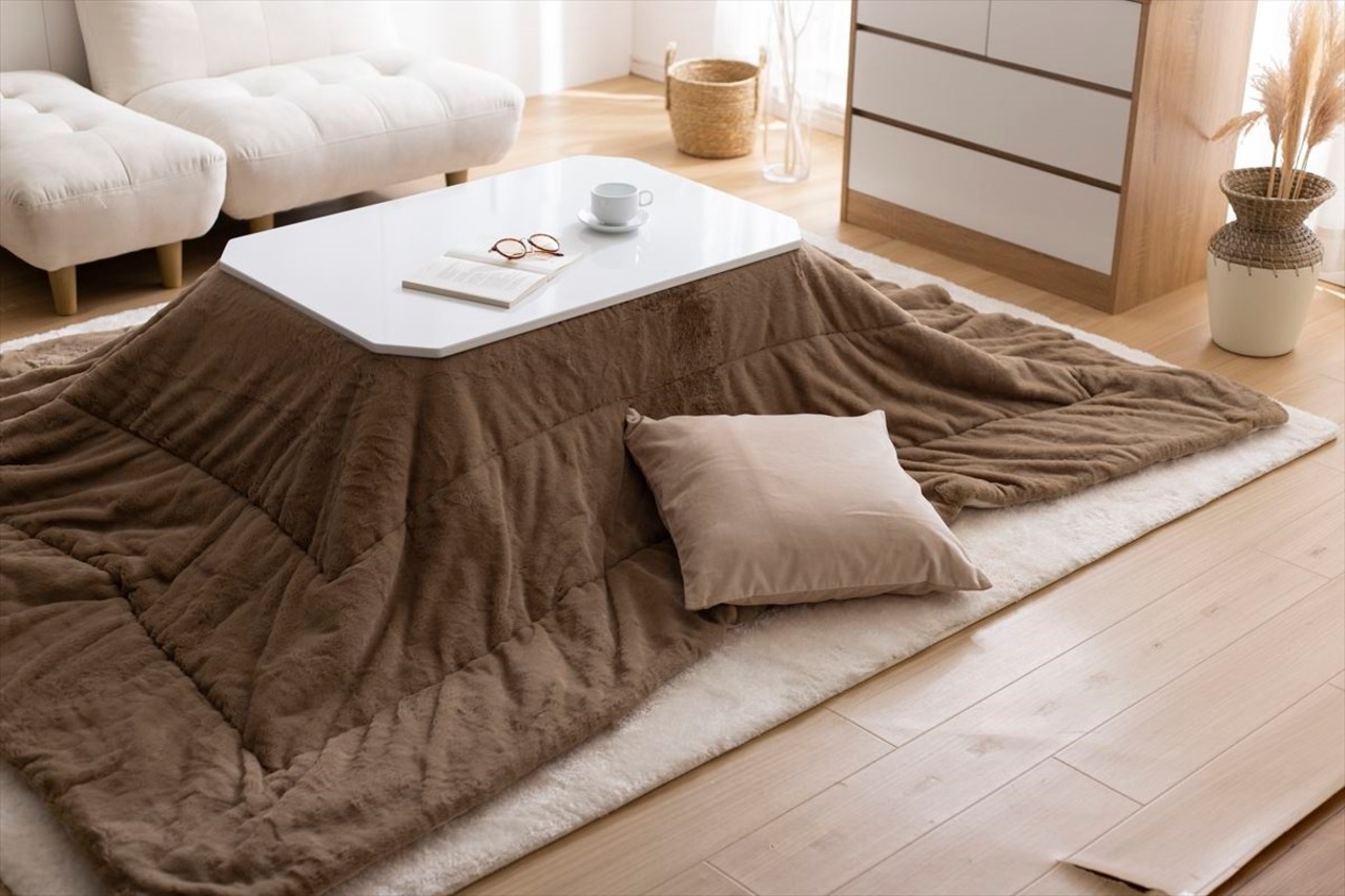 【長方形:190cm×240cm】Chubby リバーシブルファーこたつ布団