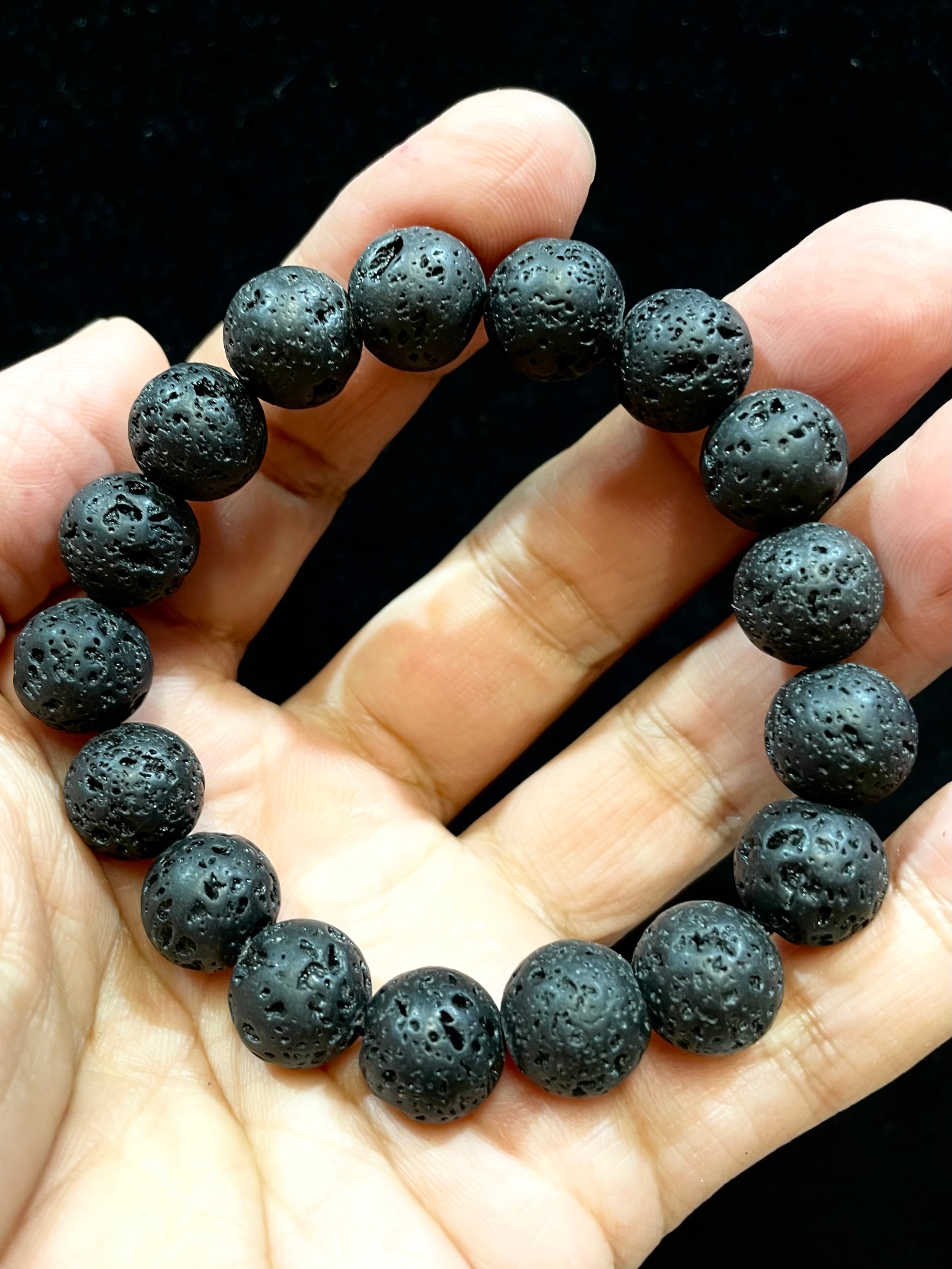 7) ガイアの息吹「溶岩ブレスレット」12mm