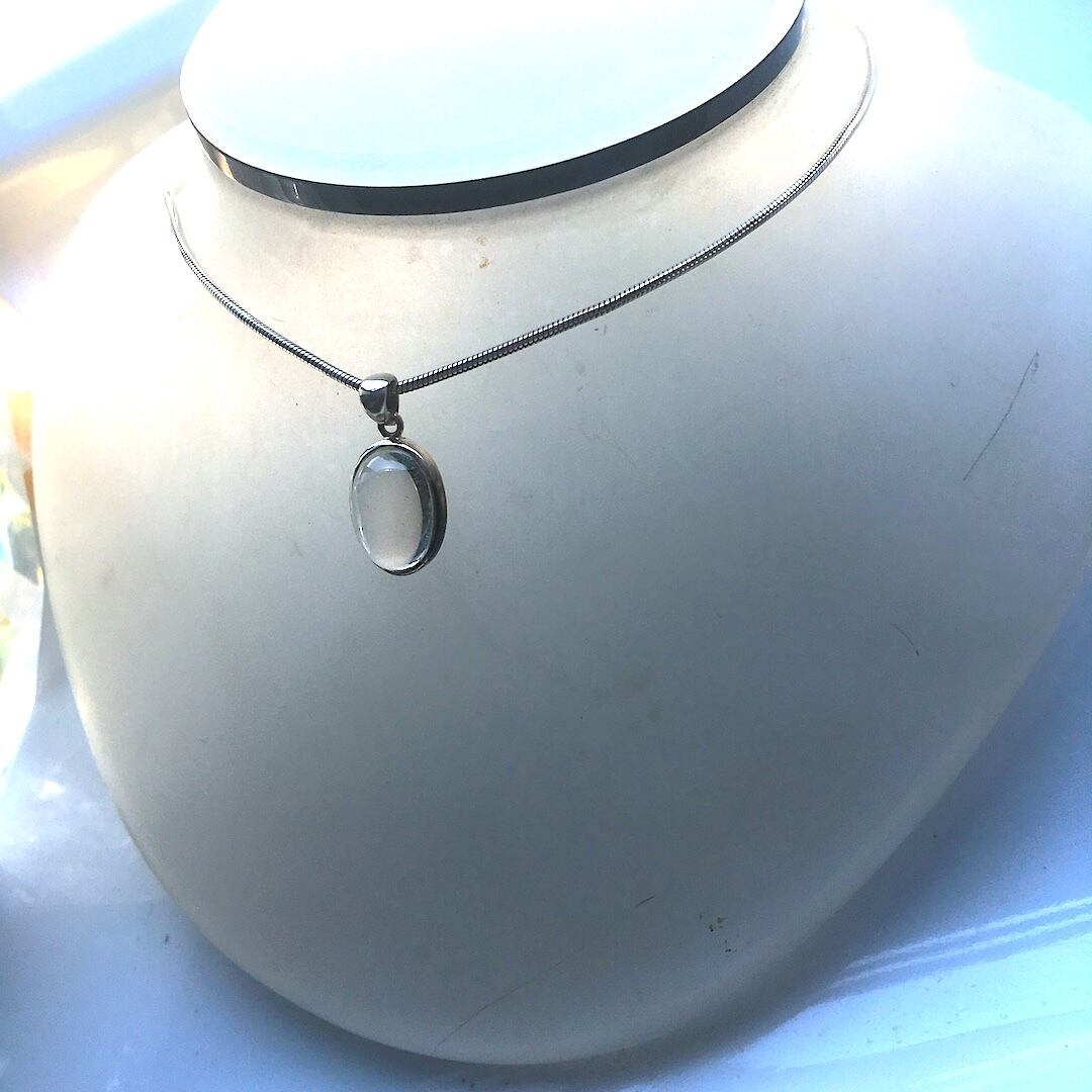 【一点物】SV925✦4月の誕生石⋆.·透明な光を閉じ込めた✦クリアクォーツペンダント⋆.·✦