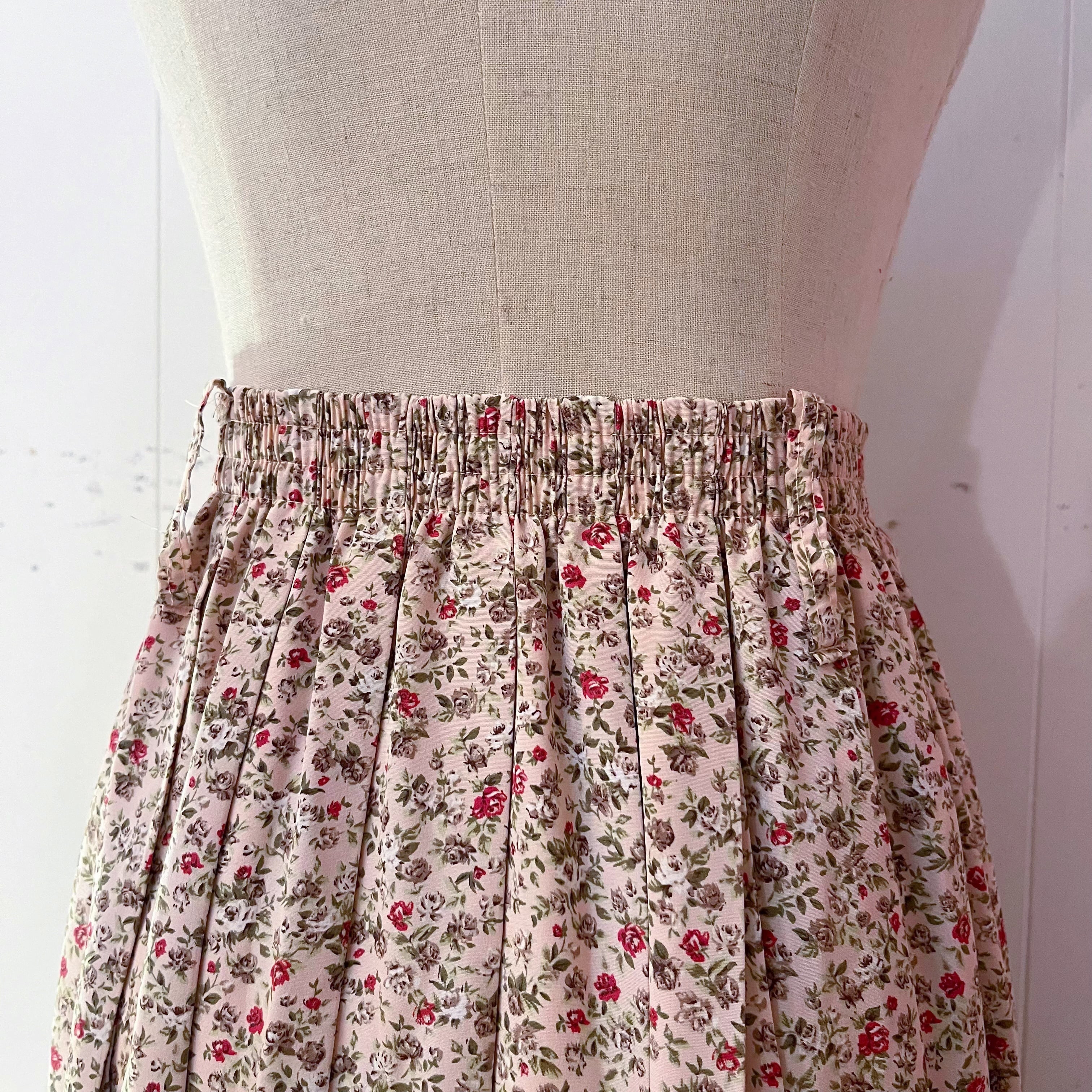 mini rose pleats skirt