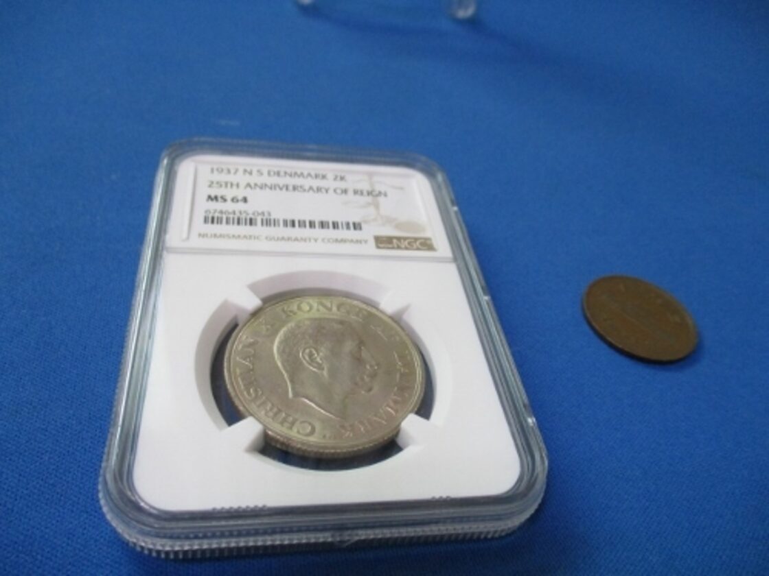 デンマーク 2クローネ銀貨☆1937年／未使用／クリスチャン10世／在位25 