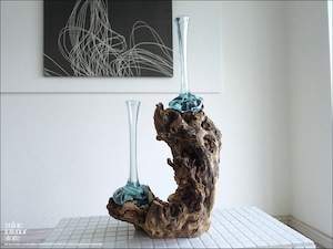 硝子フラワーベースTwisW 花瓶 プリミティブガラスベース 手作り 一輪挿し 一点物 ハンドメイド 無垢材 自然な様