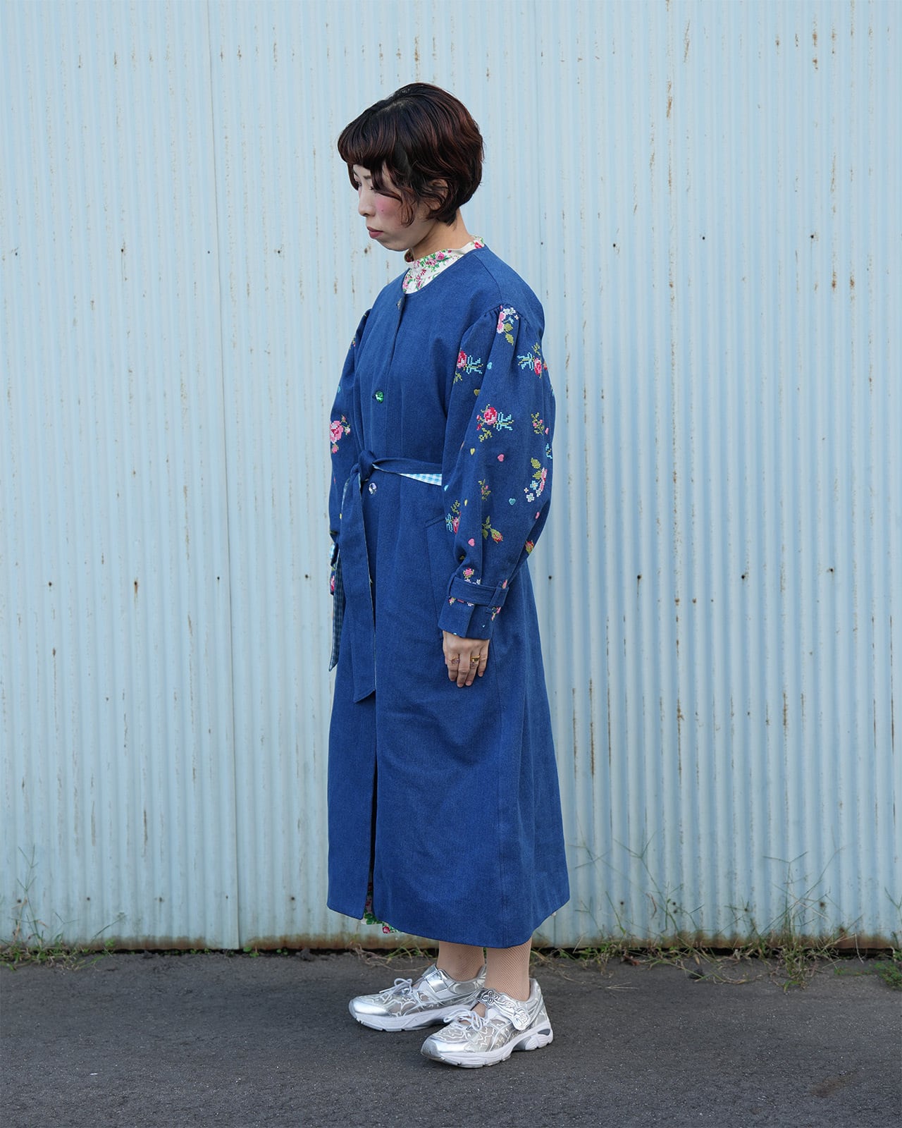 刺繍デニムコート Collarless embroidered coat (Dark blue