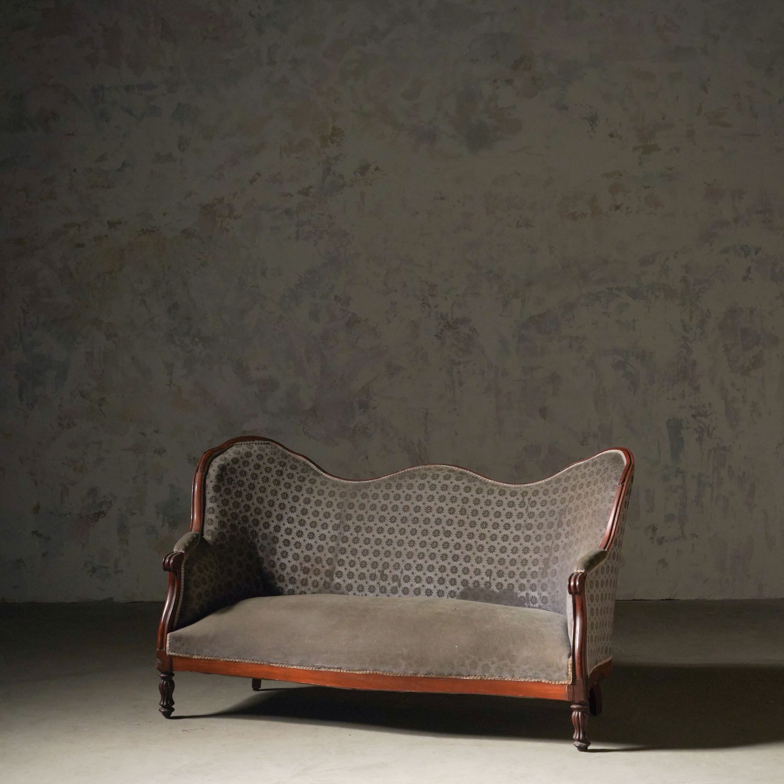 ソファ/アンティークソファ/ディスプレイ/アンティーク/空間装飾/花柄/レース/バルボスレッグ