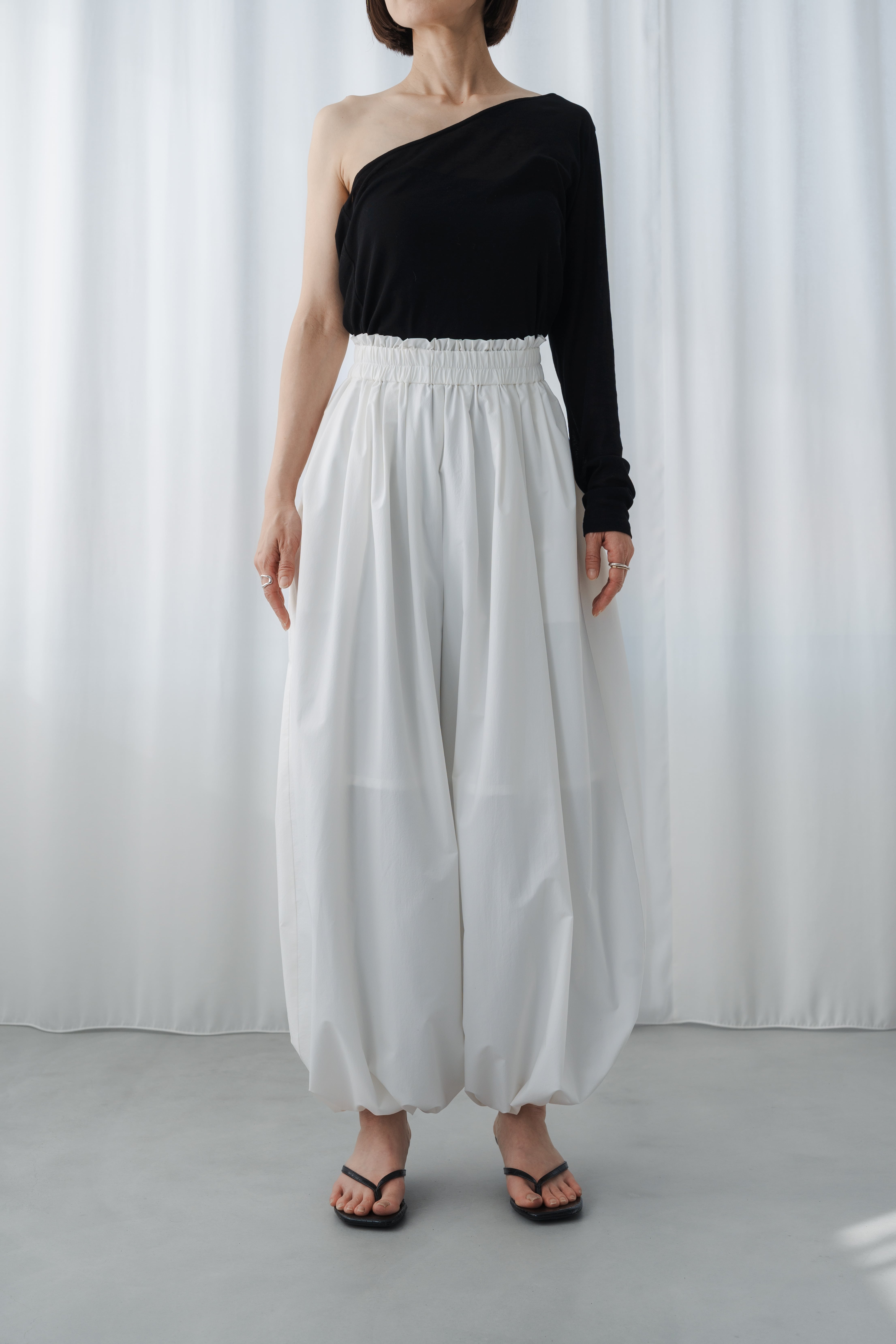 sheer balloon pants(white)ご注文から一週間前後で発送 | roughlow