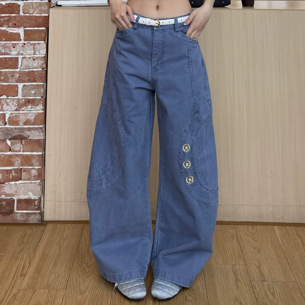 アーチステッチスターモチーフカーブラインパンツ 2col R02457