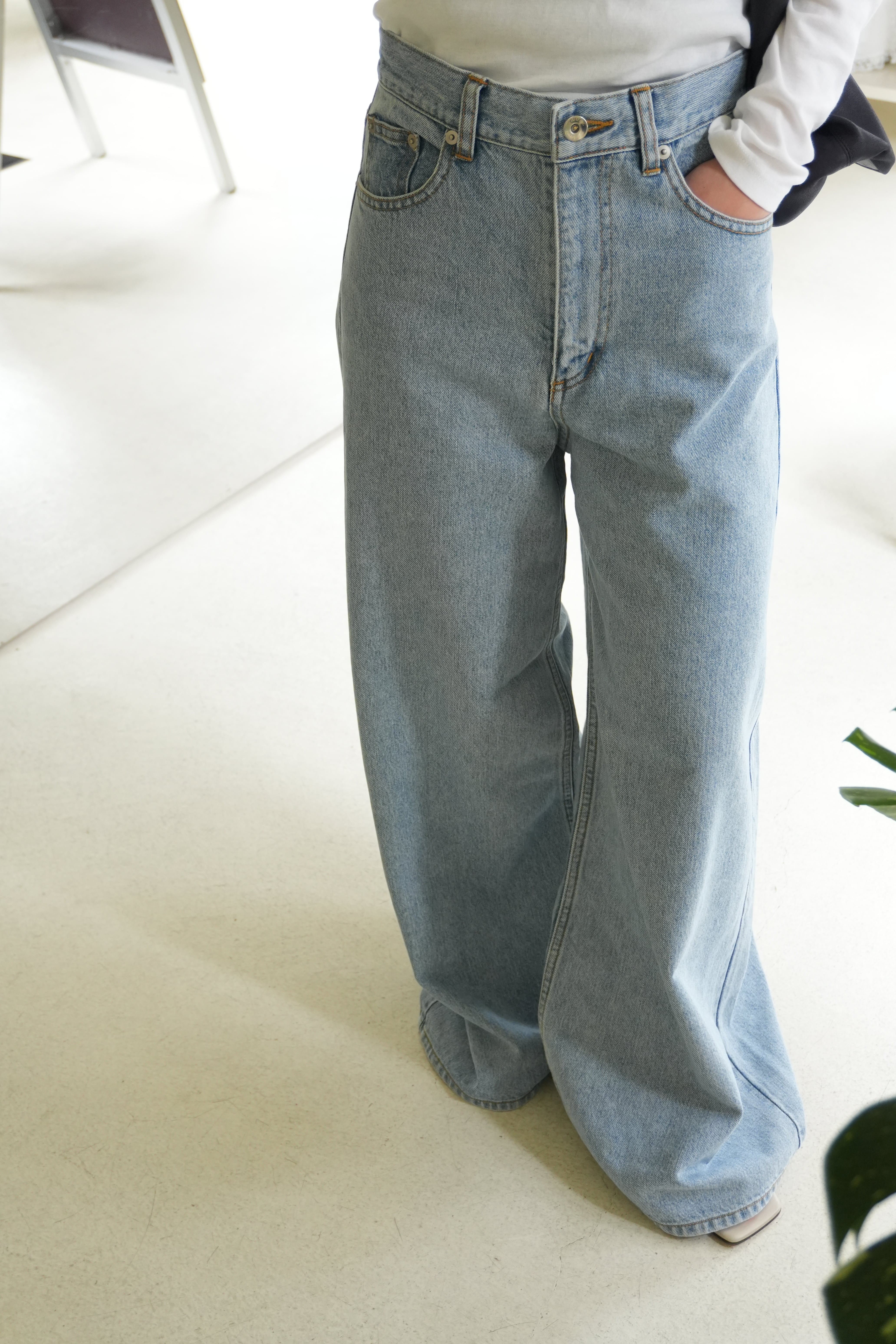 【 determ; Collagen Baggy Denim Pants