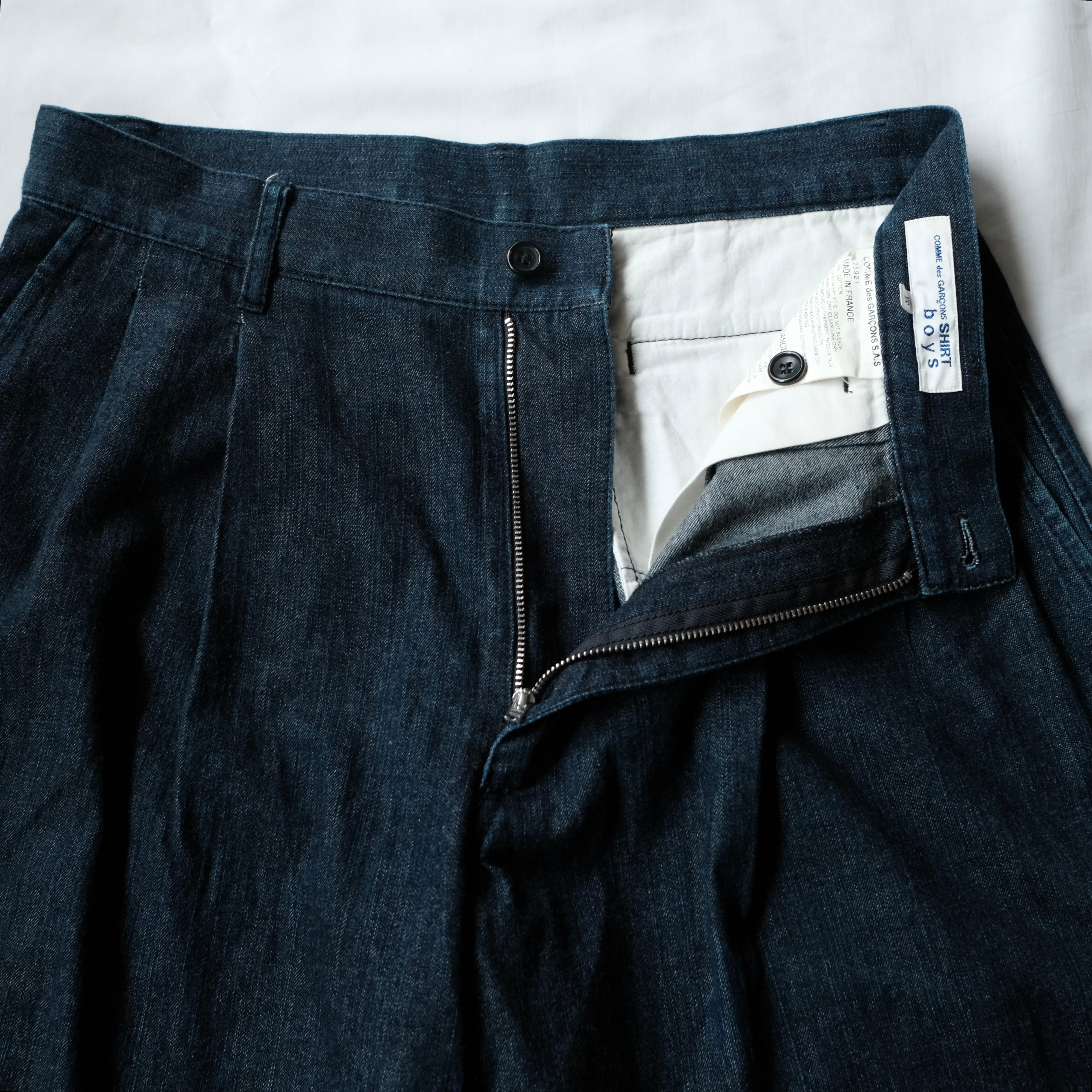 COMME des GARCONS SHIRT boys DENIM SHORTS | safarionline