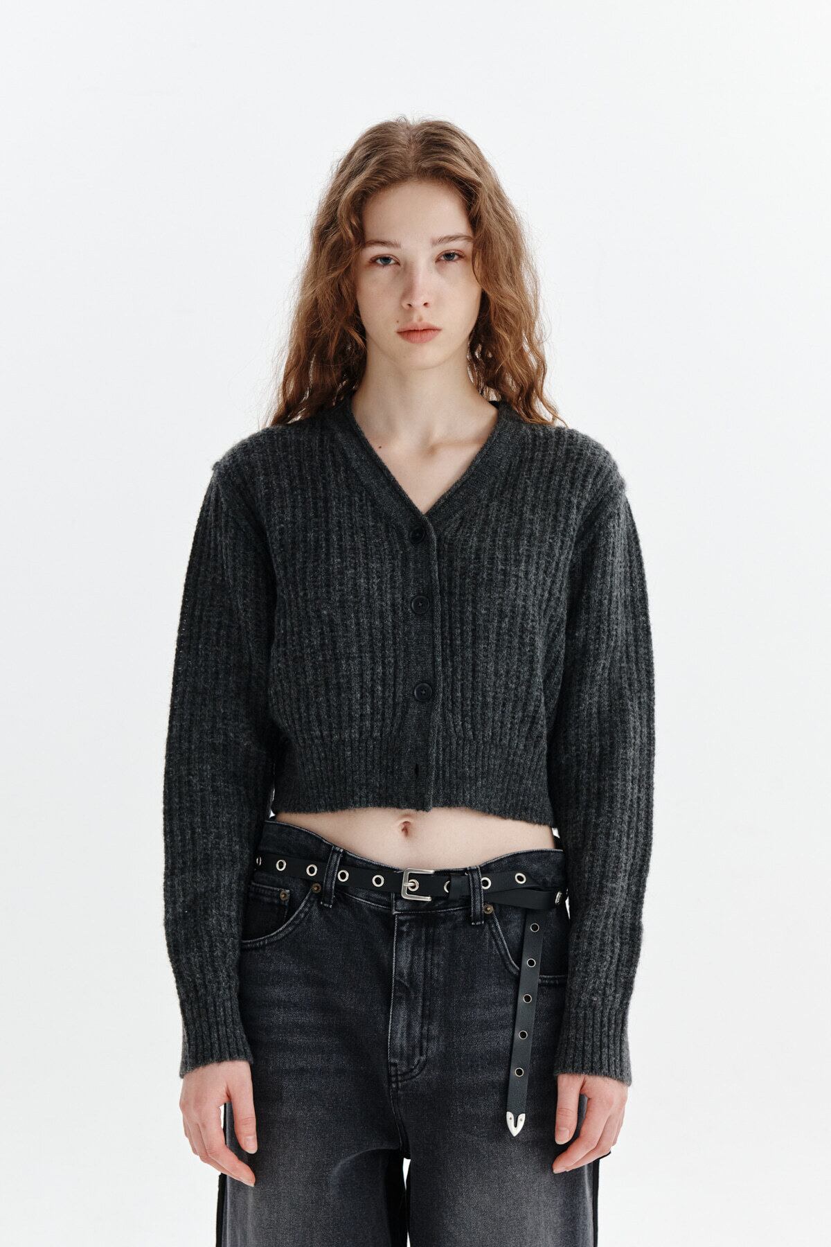 Matin Kim] HAIRY CROCHET CROP CARDIGAN FOR WOMEN IN GREY 正規品