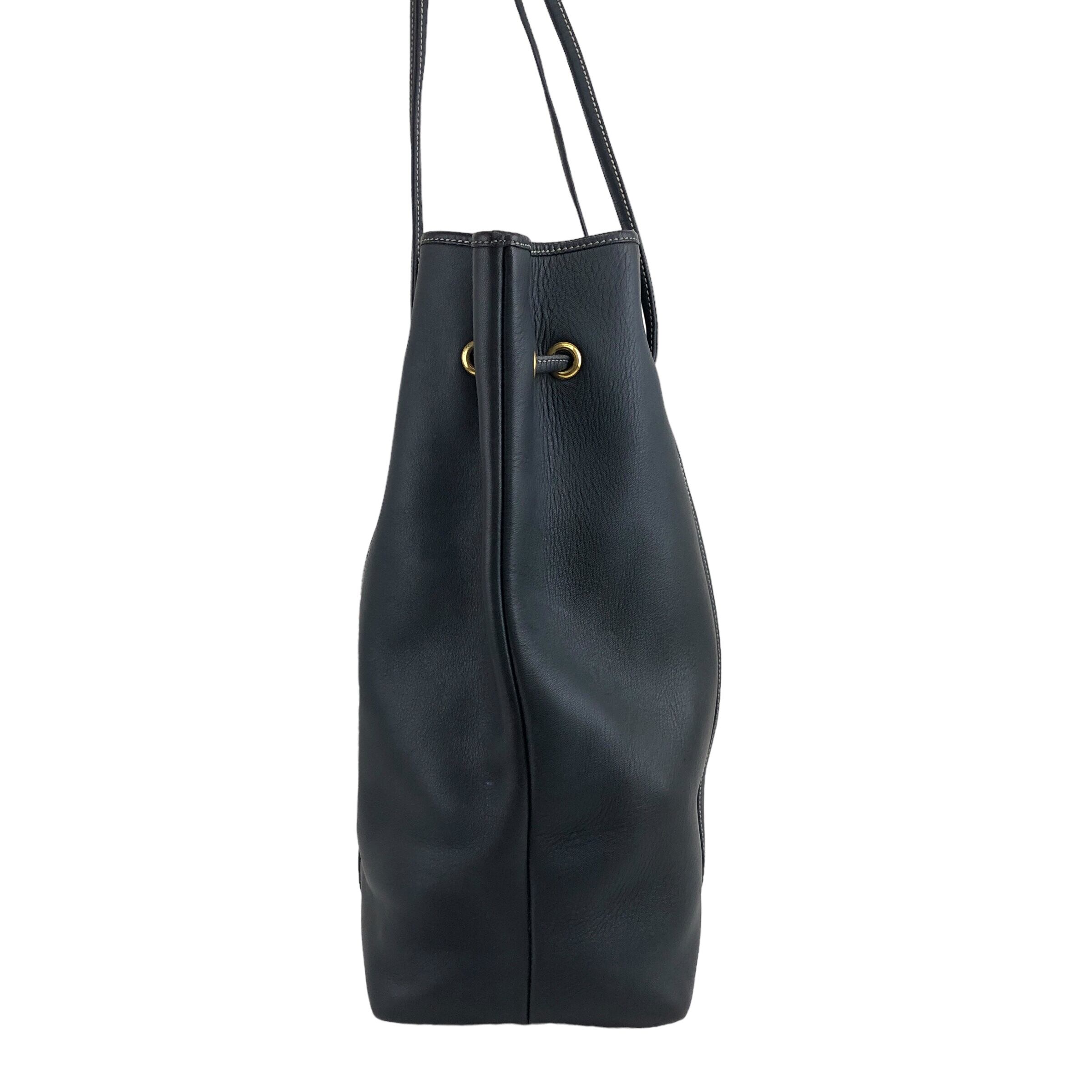Christian Dior クリスチャン ディオール ショルダーバッグ ネイビー