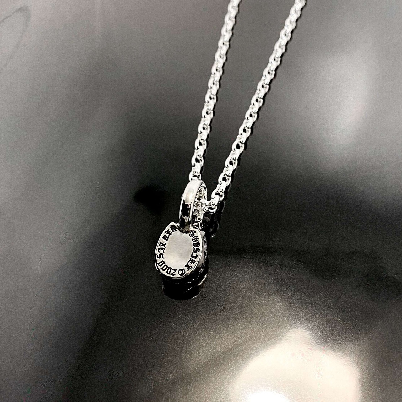 HORSESHOE : C with EMERALD NECKLACE / ホースシュー : C・エメラルドネックレス