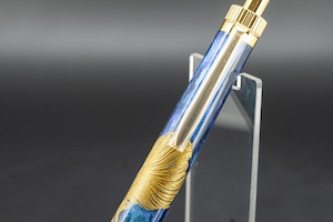 【創造性と透明美】 レジン 漆 泡沫 gold BP
