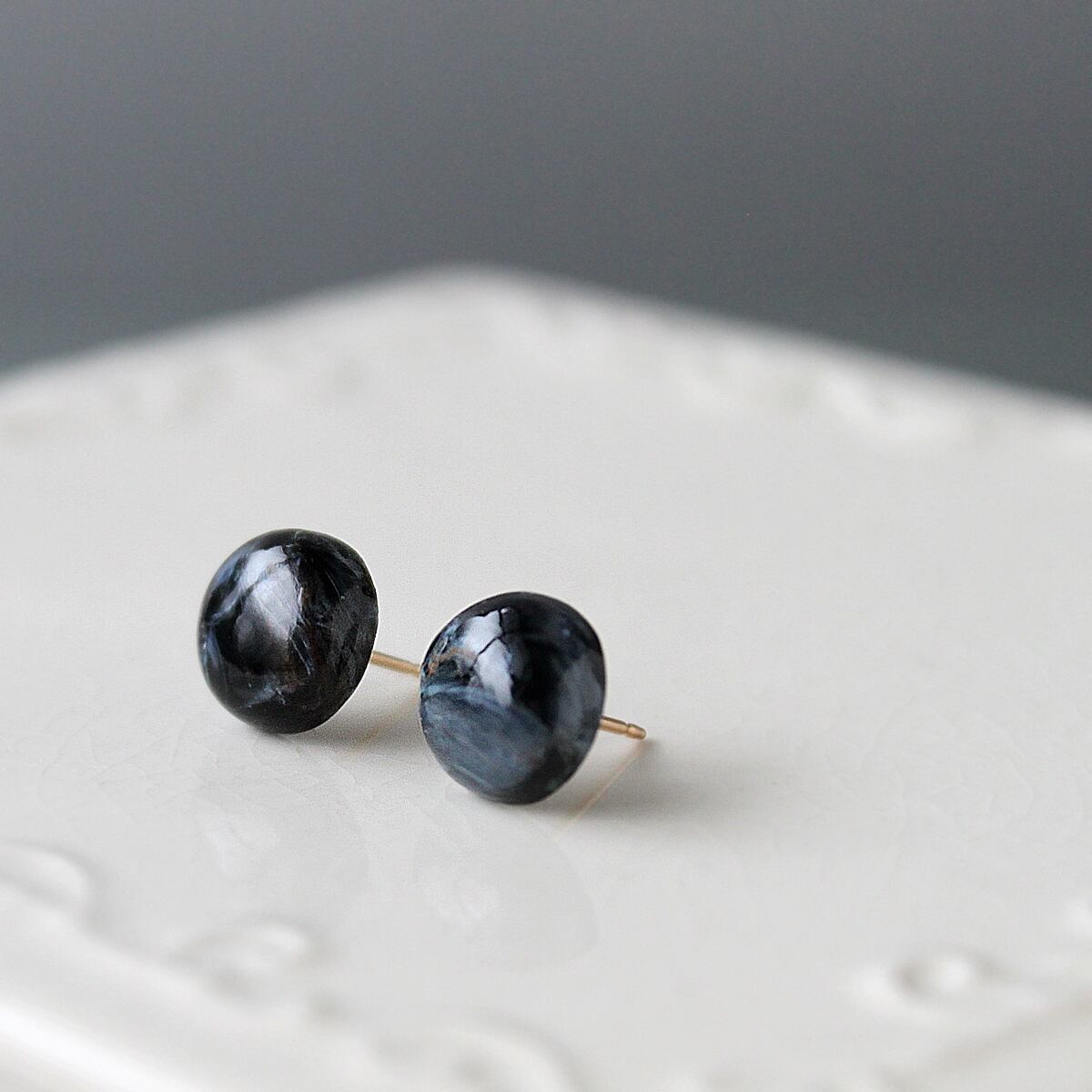 ぷしゅ♦︎14kgfピーターサイト・ブルージルコンイヤリング 14kgf 】涼しげで洗練された輝き＊ブルージルコン ピアス/イヤリング