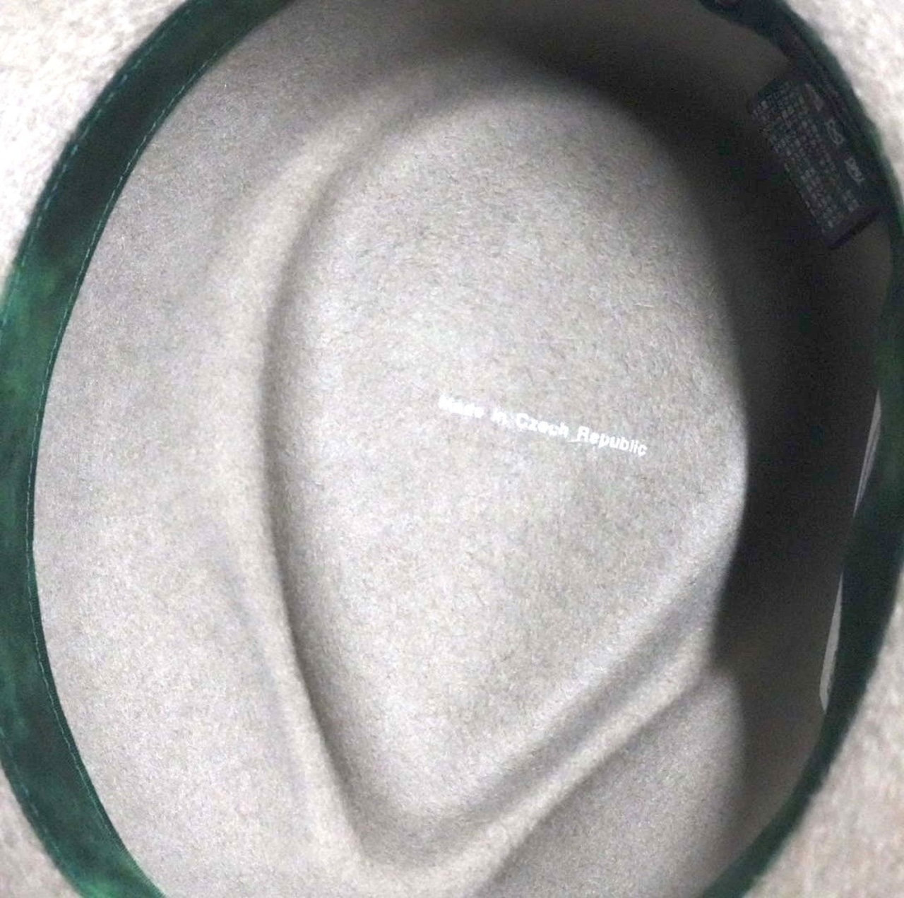 【HeArT&Co. (ハートアンドコー)】チェコ メデューサベル スパイラル柄