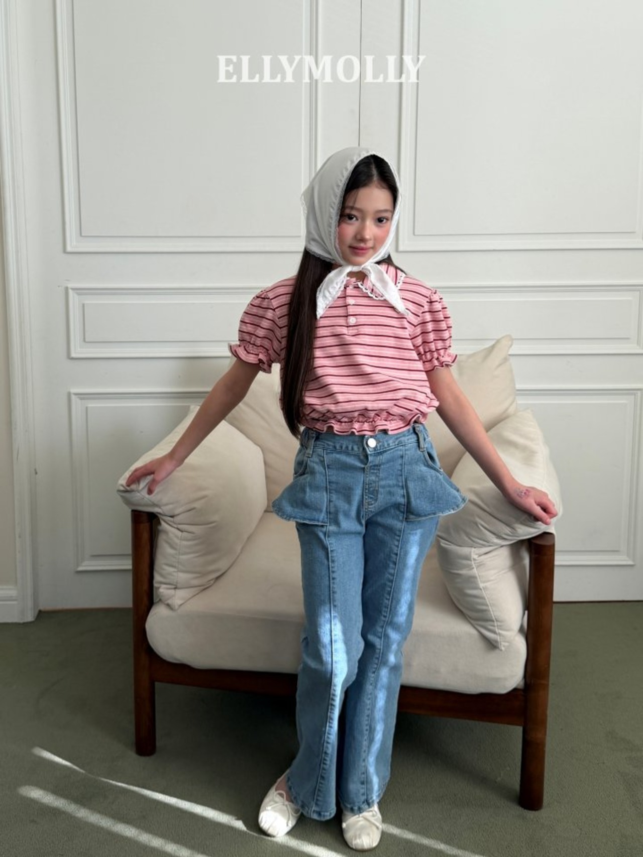 [ELLYMOLLY] Swing Silhouette Muffler / [엘리몰리] 스윙실루엣머플러
