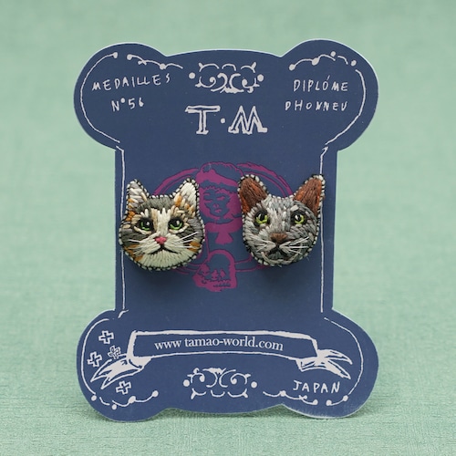 刺繍ピアス/刺繍イヤリング Gray cat team