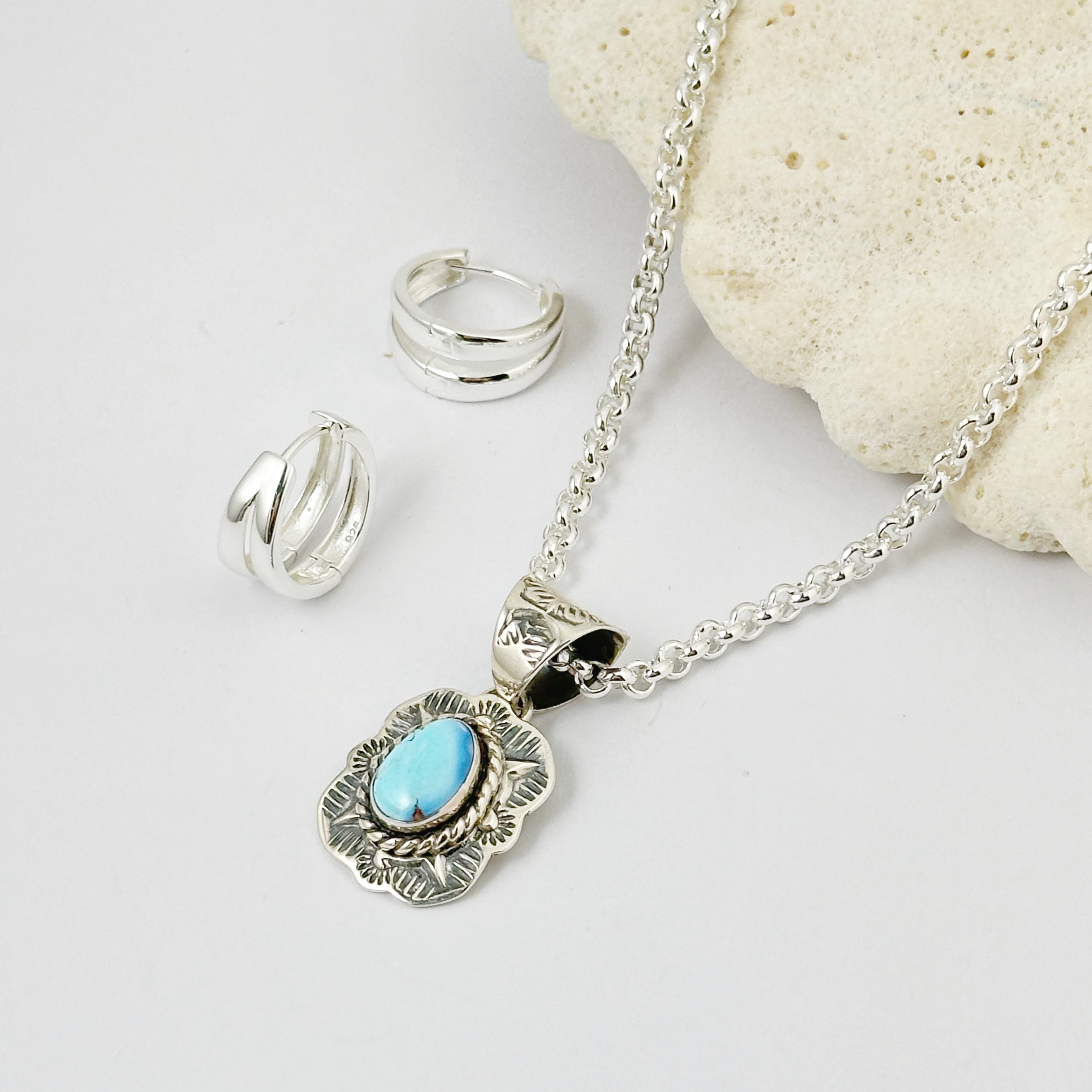 Indian Jewelry 》【一点物】ゴールデンヒル ターコイズ レクタングル
