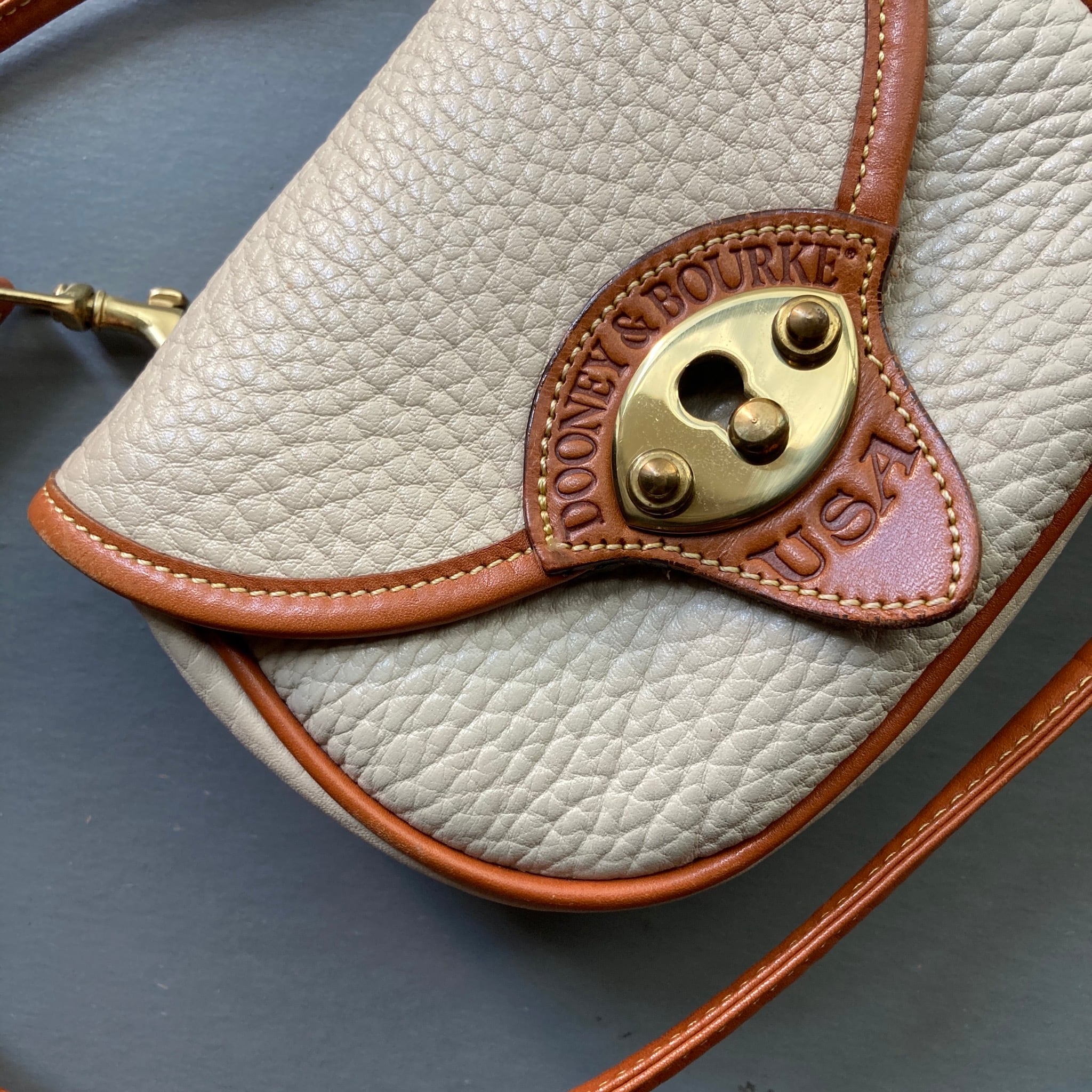 1980s 【Dooney & Bourke】Leather Mini Shoulder Bag / ドゥーニー