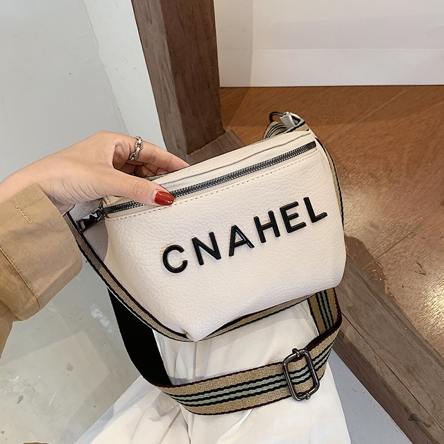 夏の小さなバッグ女性バッグ2020新しいトレンディなネット赤いファッションブロードバンドメッセンジャーバッグバージョンの野生の胸バッグウエストバッグ Tiancai_Wing_Bag6565285