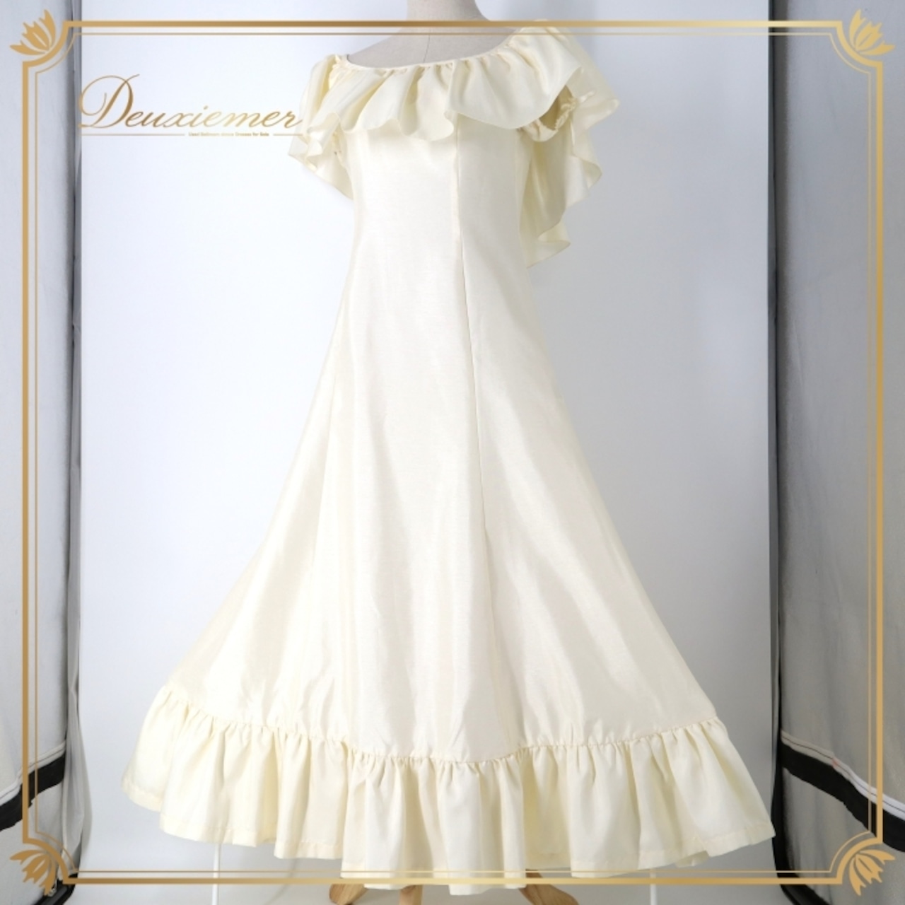 フラダンス 衣装 ワンピース ドレス ホワイト系 マーメイドライン エムエムジェイ ハワイアン フリル MermaidLine MMJ オフホワイト アロハ フラ ダンス レッスン 練習 光沢感 高級感 無地 シンプル 華やか 大人っぽい 上品 さわやか フラダンス衣装 おしゃれ ドレストップス ハワイ風 大人用 レディース シンプルデザイン フリルデザイン