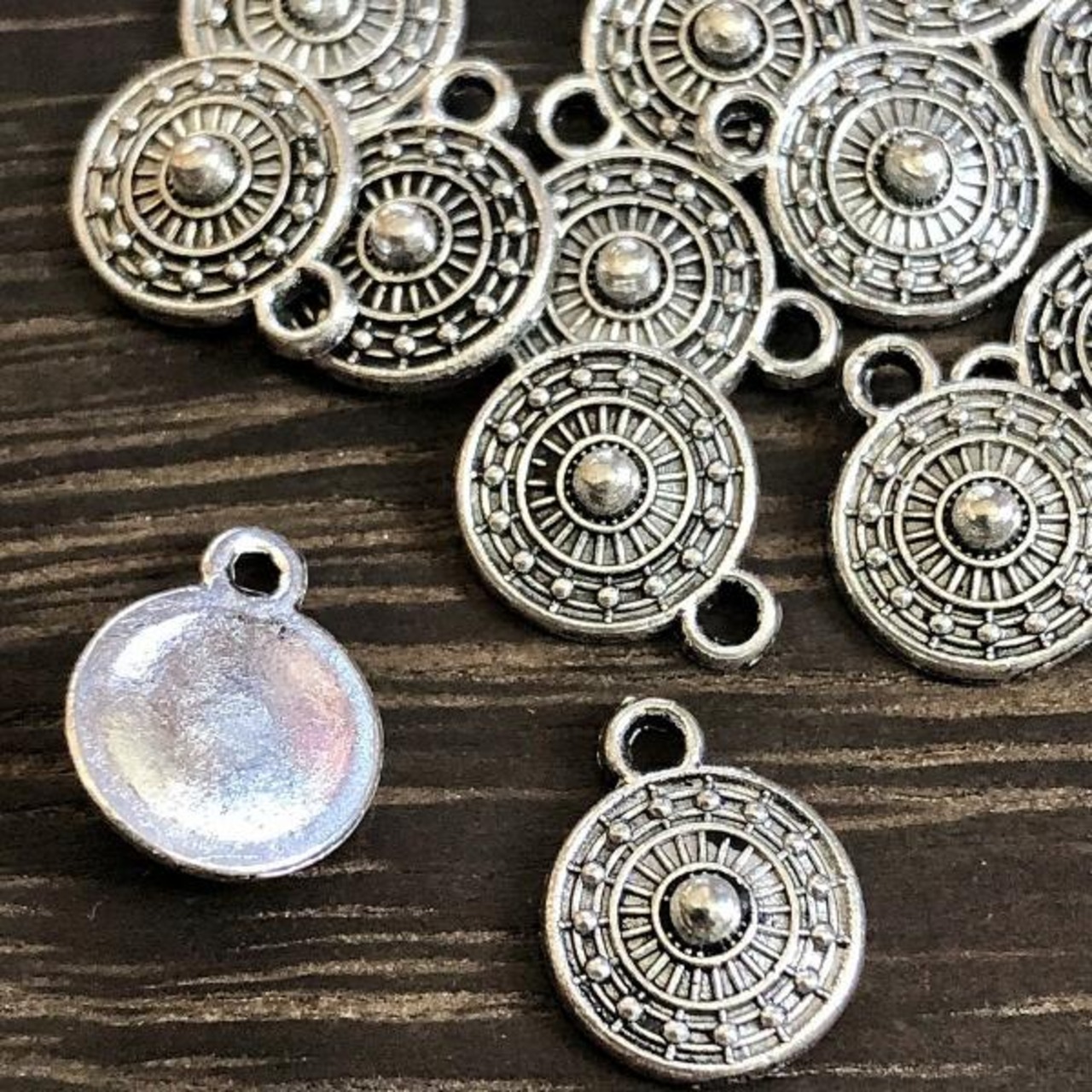 【2個】ネイティブサークルチャーム