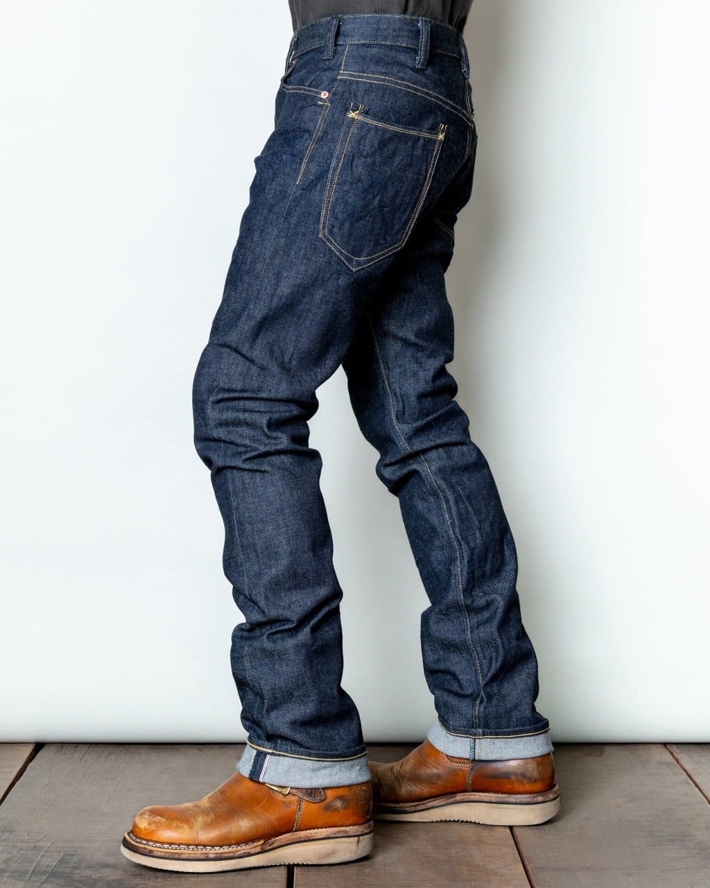 GERUGA : TIGHT STRAIGHT STRETCH DENIM PANTS | Gusset