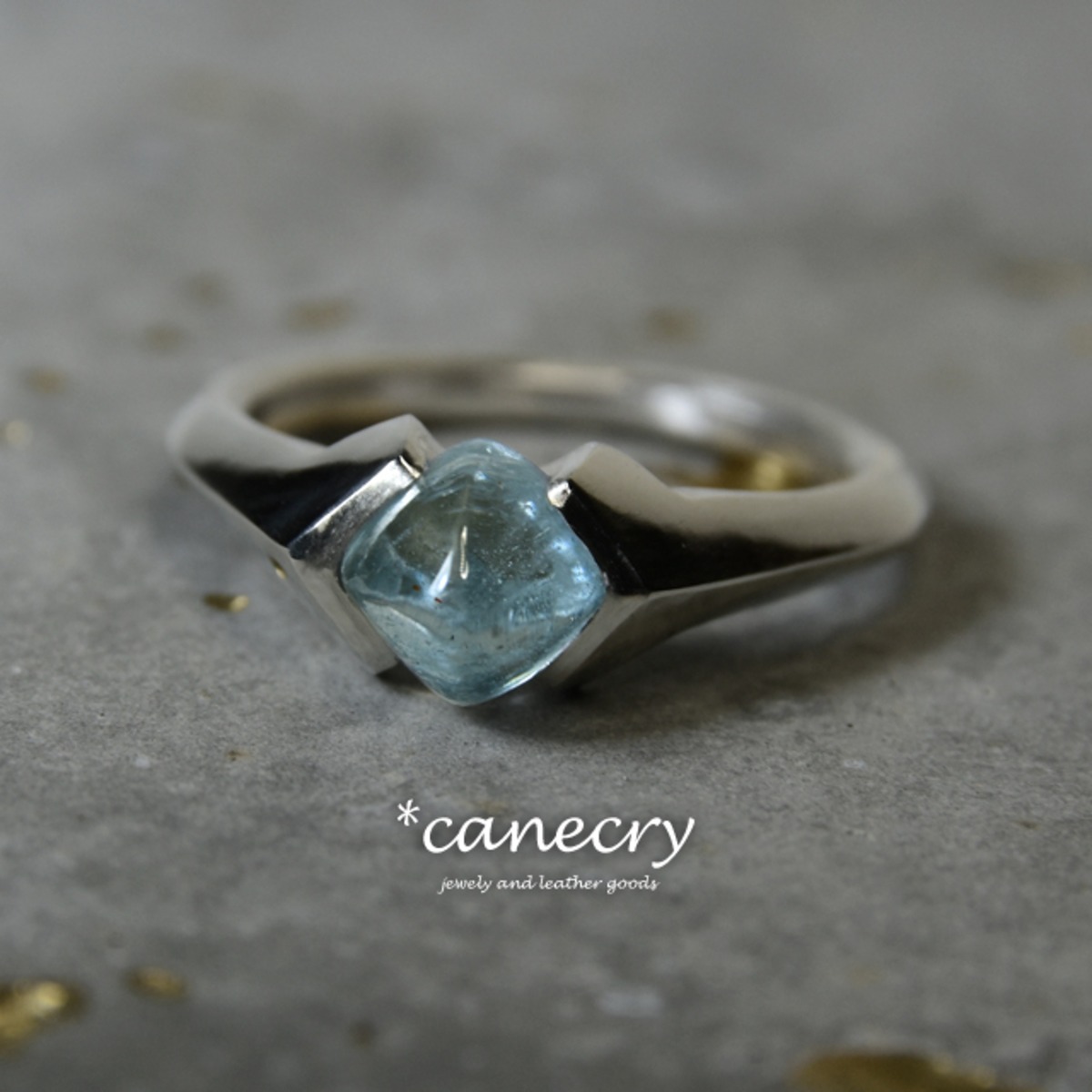 アクアマリンのリング | 天然石ジュエリーの Canecry