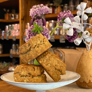 Scones sux noix et au thé くるみと紅茶のスコーン1個