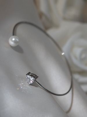 dainty bangle