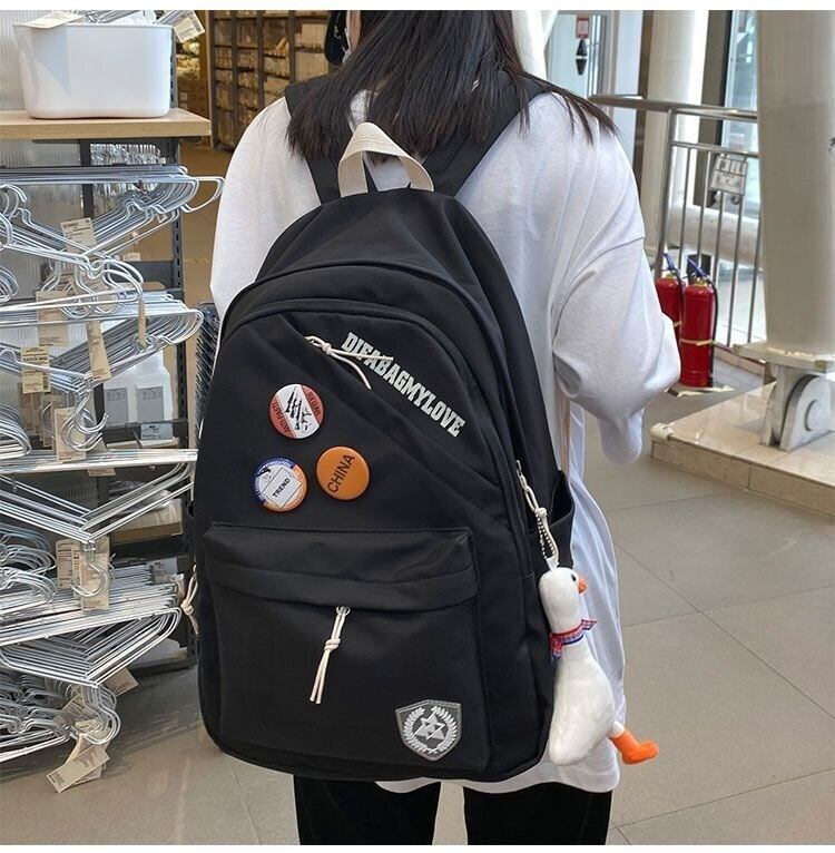 カラバリ豊富 大容量 リュック バックパック 缶バッチ 学生 通学 カジュアル ユニセックス 男女兼用 お揃い 選べるカラー Lamitte Deco トレンド 韓国ファッション ショップ Base店 カラバリ豊富 大容量 リュック バックパック 缶バッチ 学生 通学 カジュアル ユニセックス 男女兼用 お揃い 選べるカラー Lamitte Deco トレンド 韓国ファッション ショップ Base店